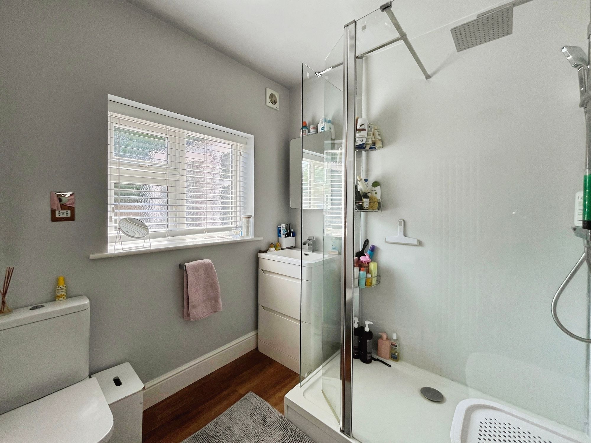 Oak Street, Croft, WA3
