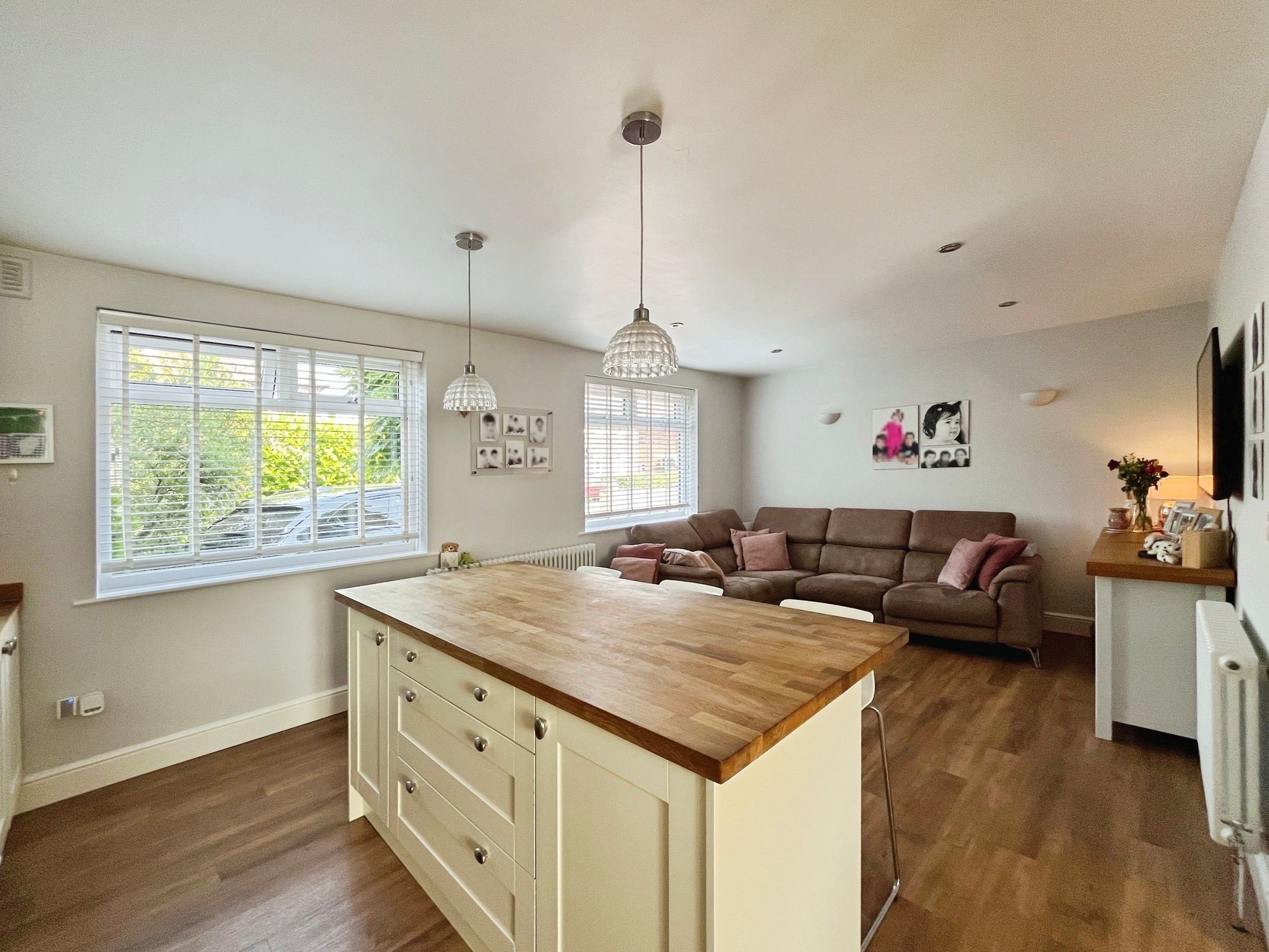 Oak Street, Croft, WA3
