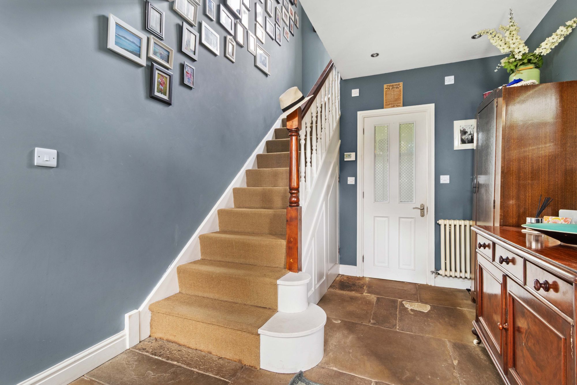 Hobb Lane, Daresbury, WA4