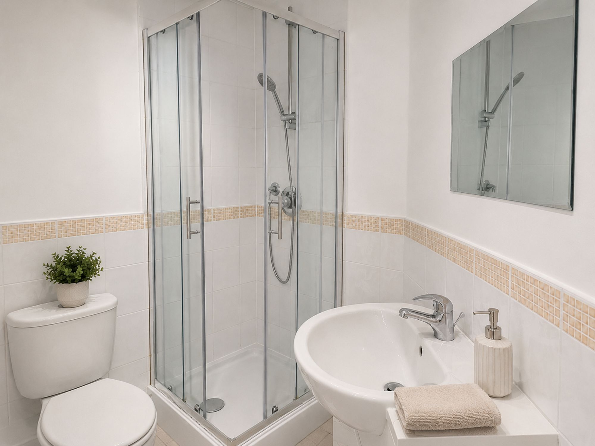 Quay House, Doulton Gardens, Whitecliff, Poole BH14