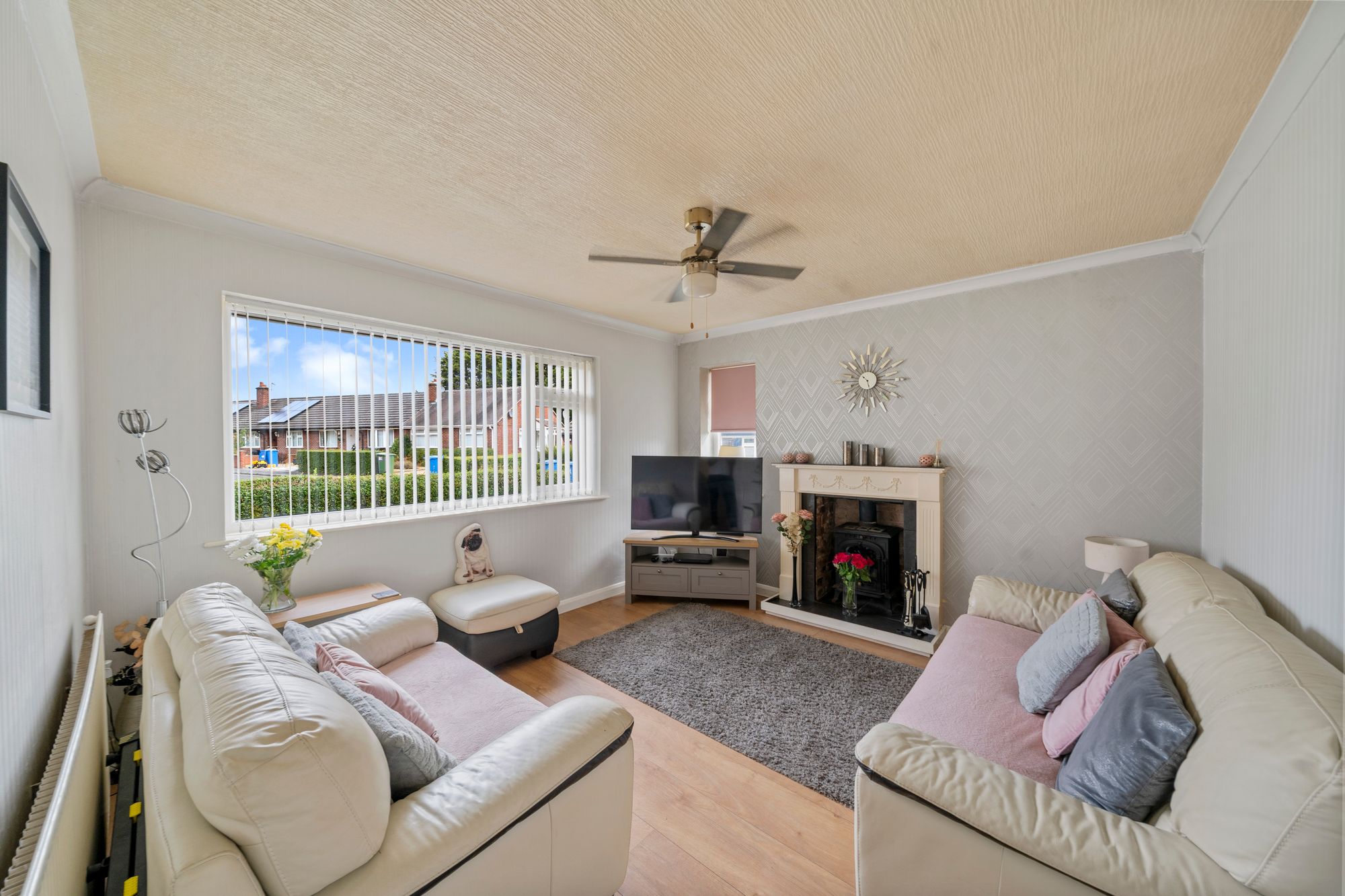 St. Oswalds Close, Winwick, WA2