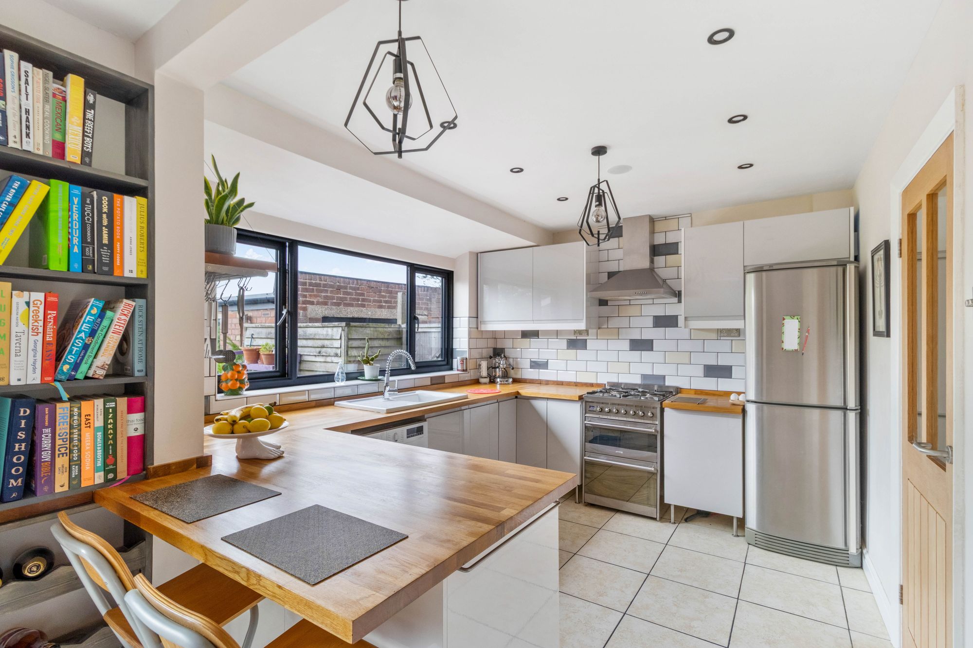 Acton Avenue, Appleton, WA4