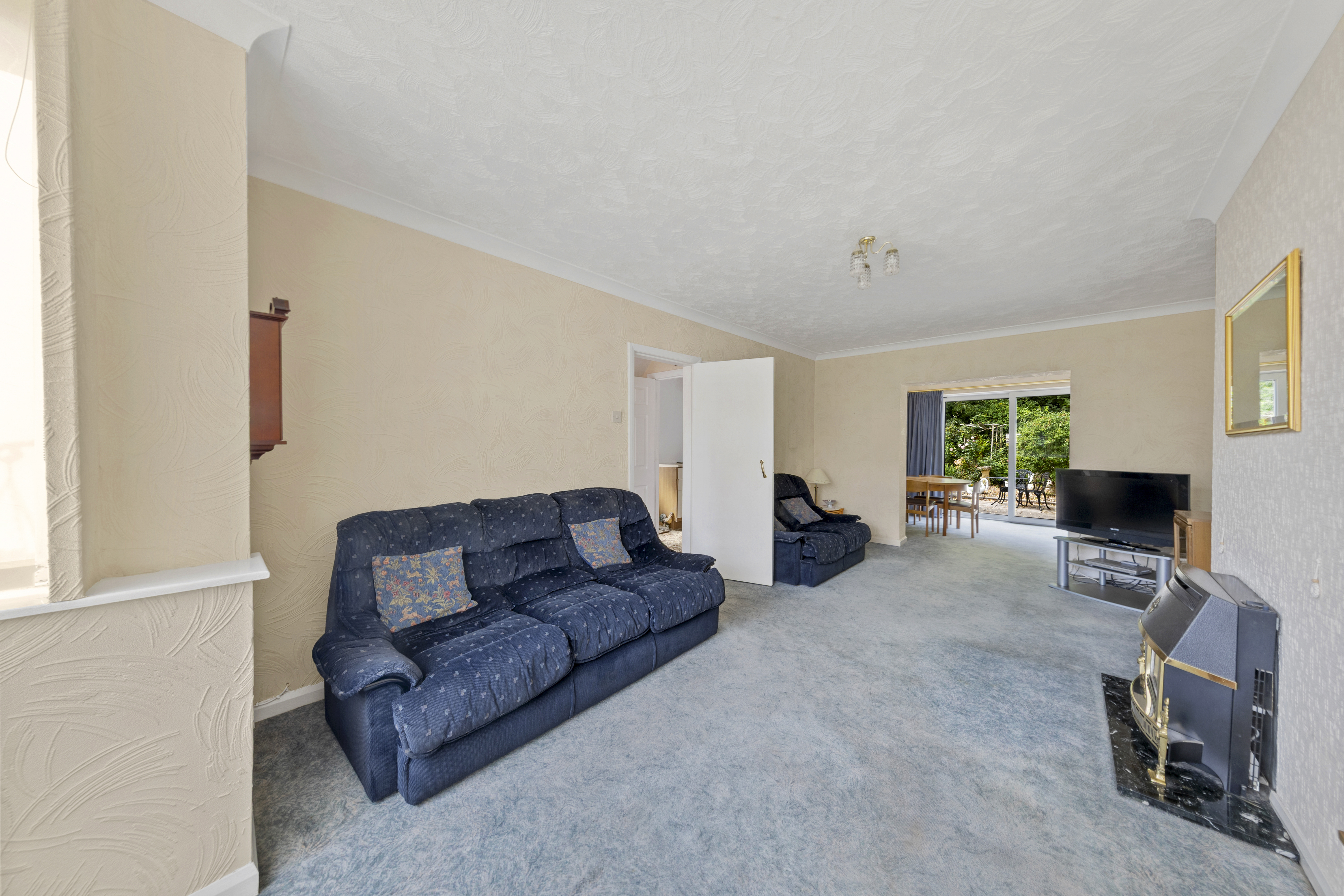 Dam Lane, Woolston, WA1