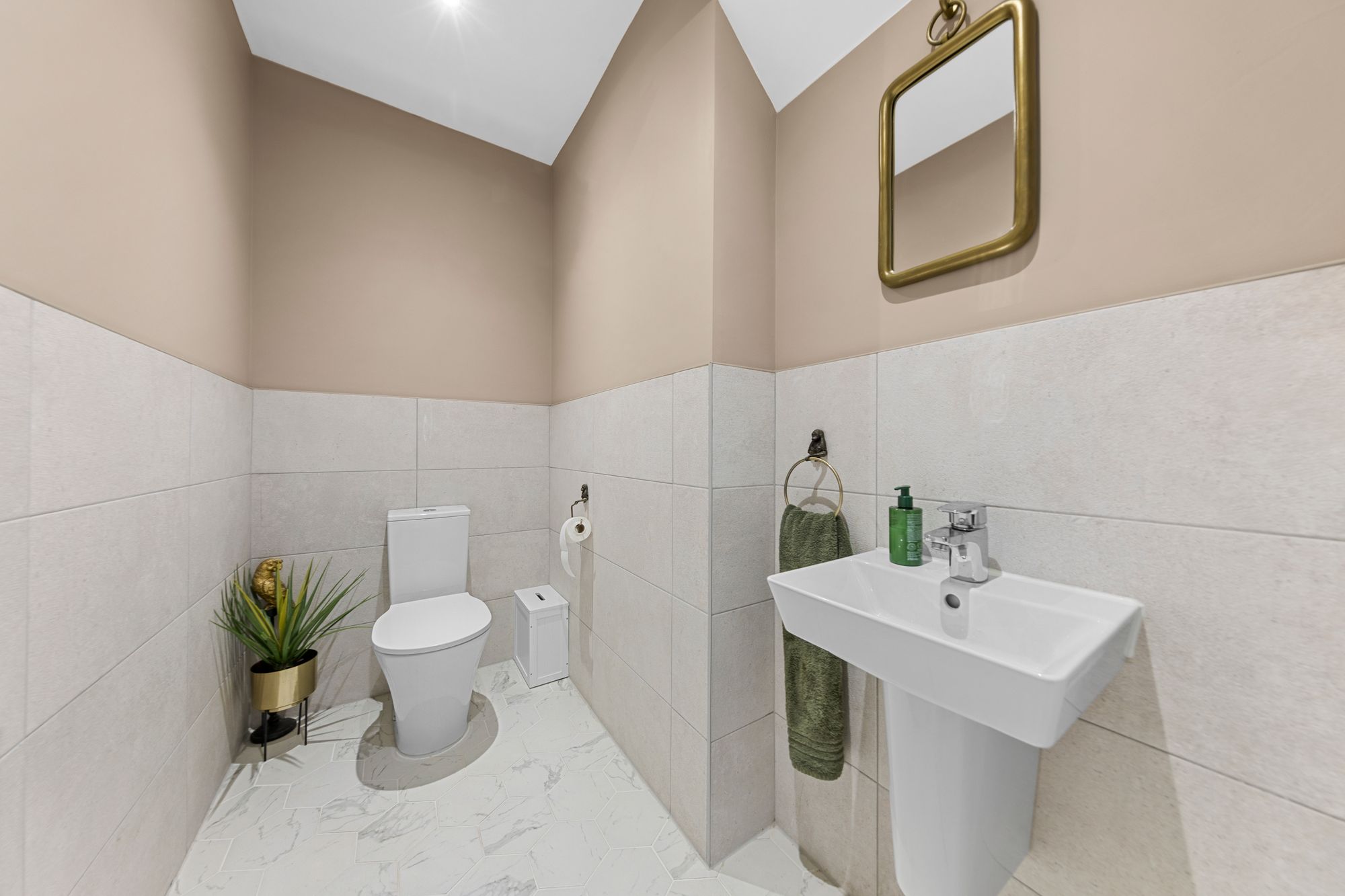 Barkston Heath Drive, Great Sankey, WA5
