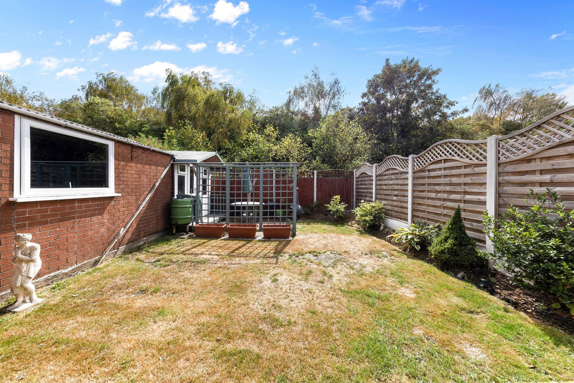 Winfrith Road, Fearnhead, WA2