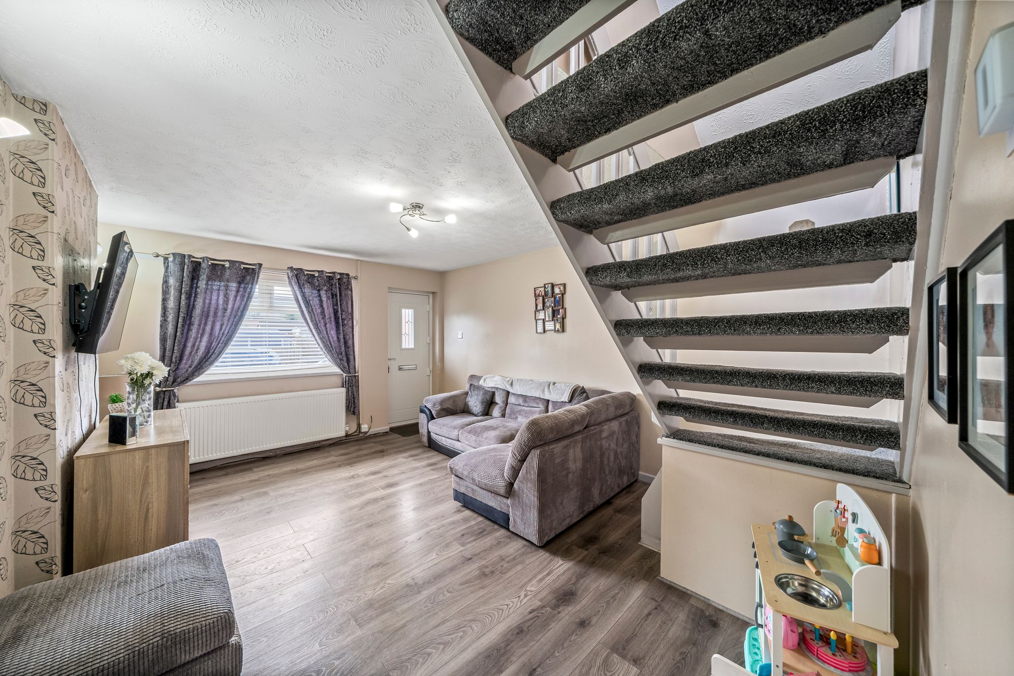 Rogerton Close, Leigh, WN7