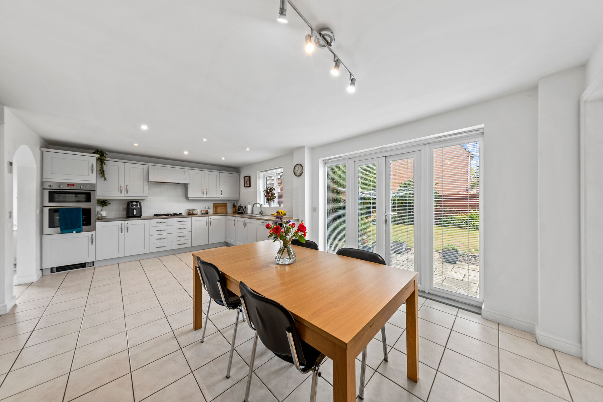 Arizona Crescent, Great Sankey, WA5