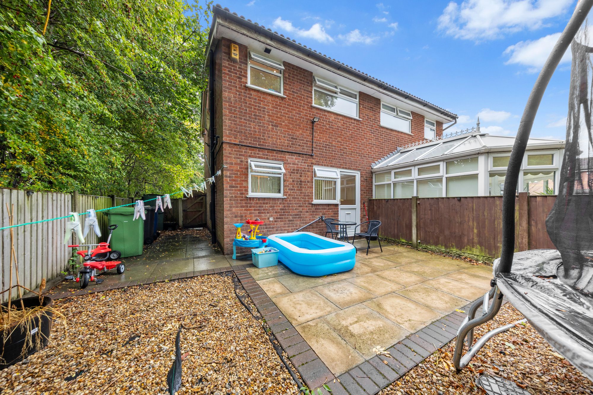 Colwyn Close, Callands, WA5