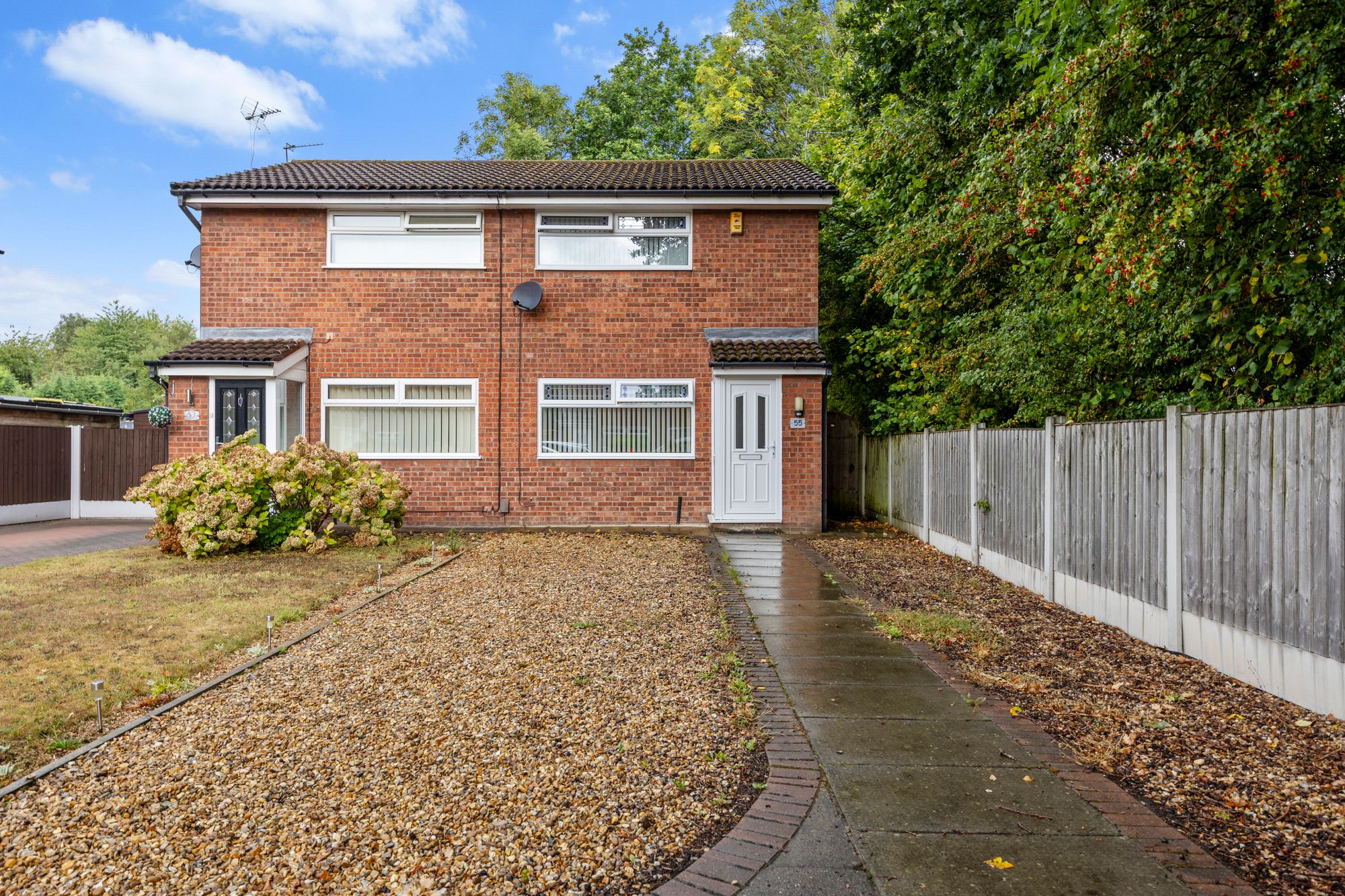 Colwyn Close, Callands, WA5
