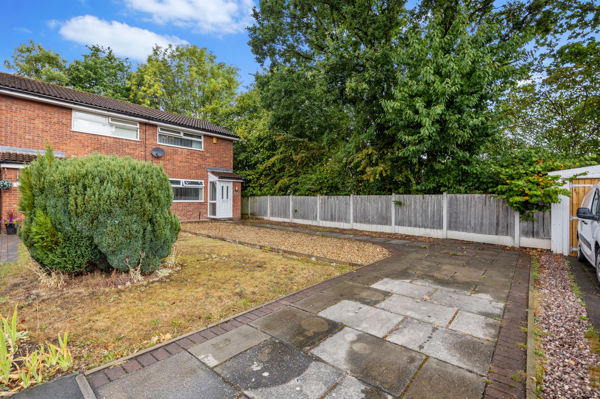 Colwyn Close, Callands, WA5