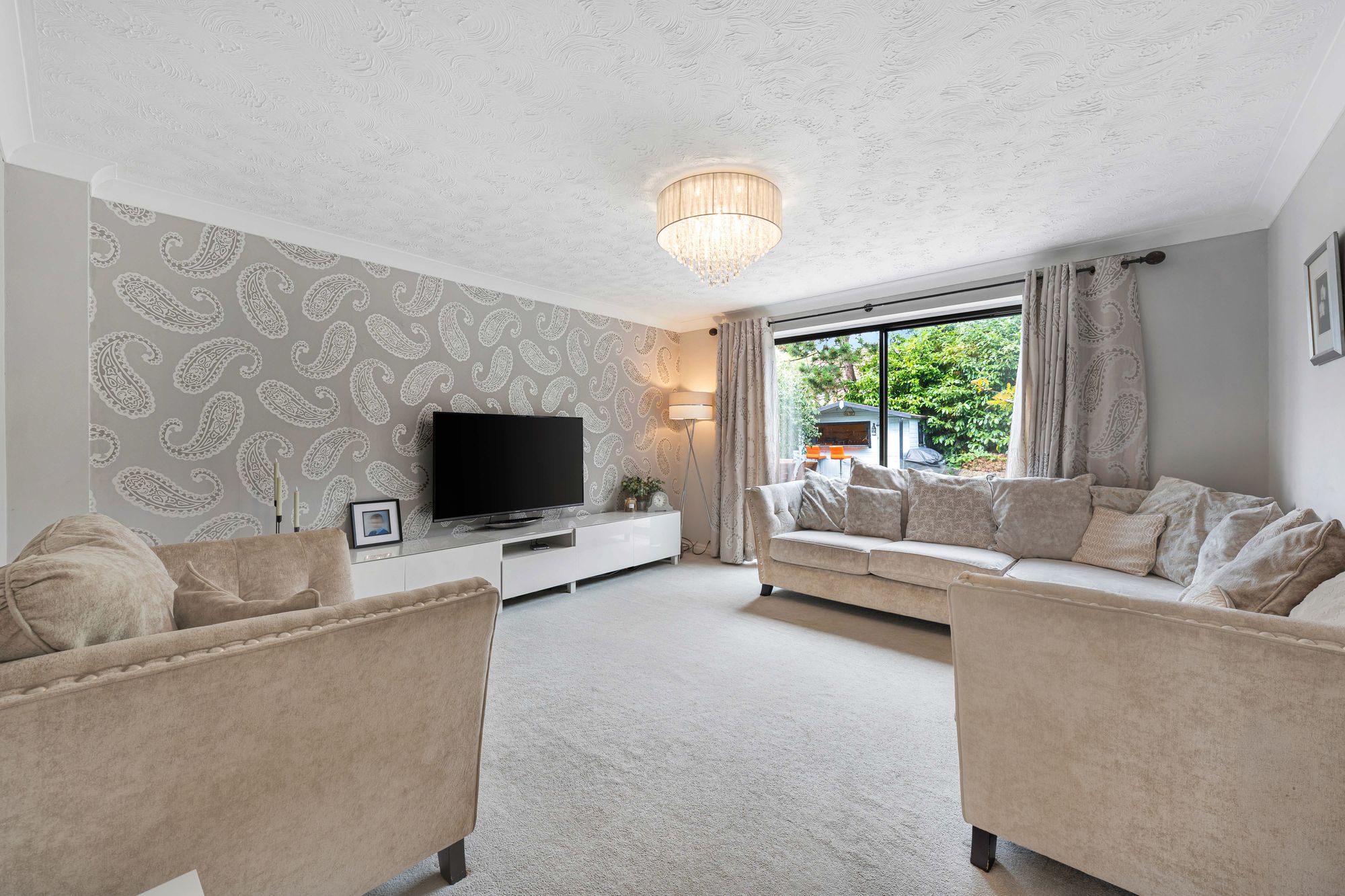 Cornerhouse Lane, Widnes, WA8