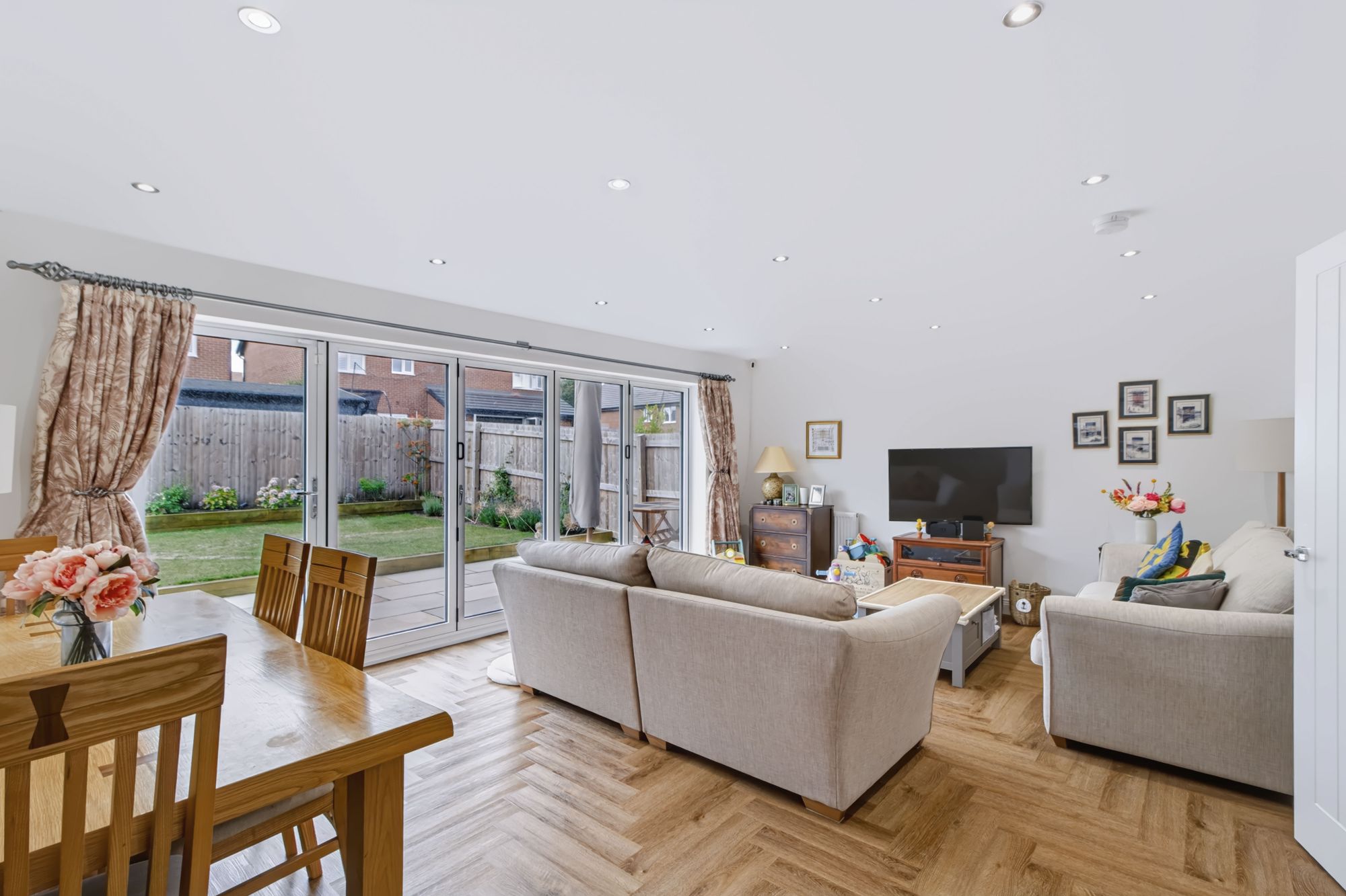 Winterbourne Gardens, Warrington, WA4