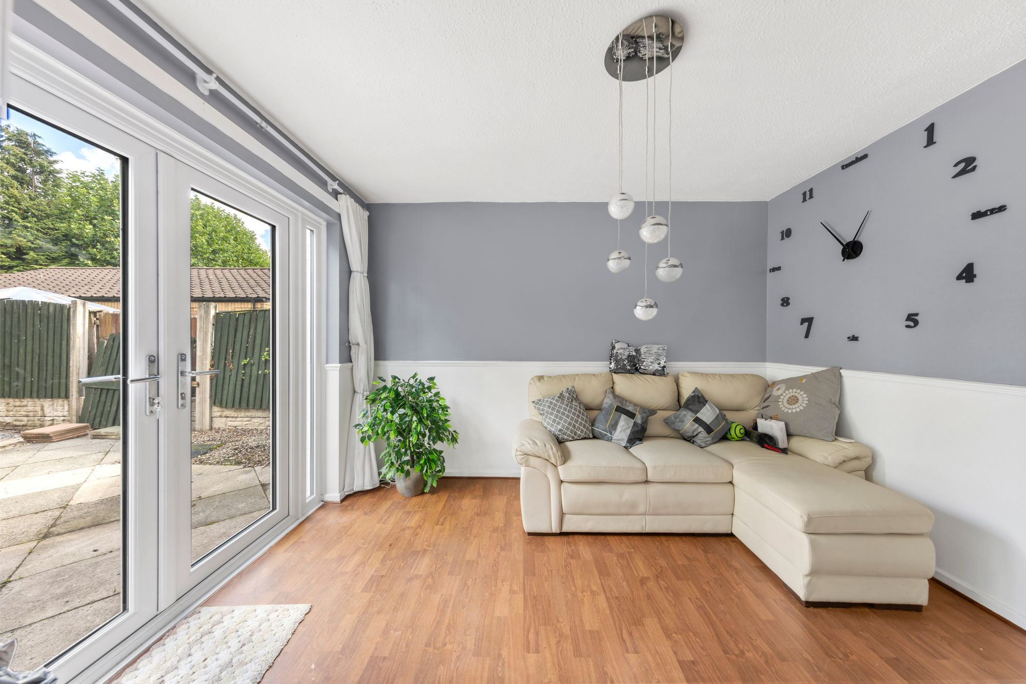 Violet Close, Birchwood, WA3