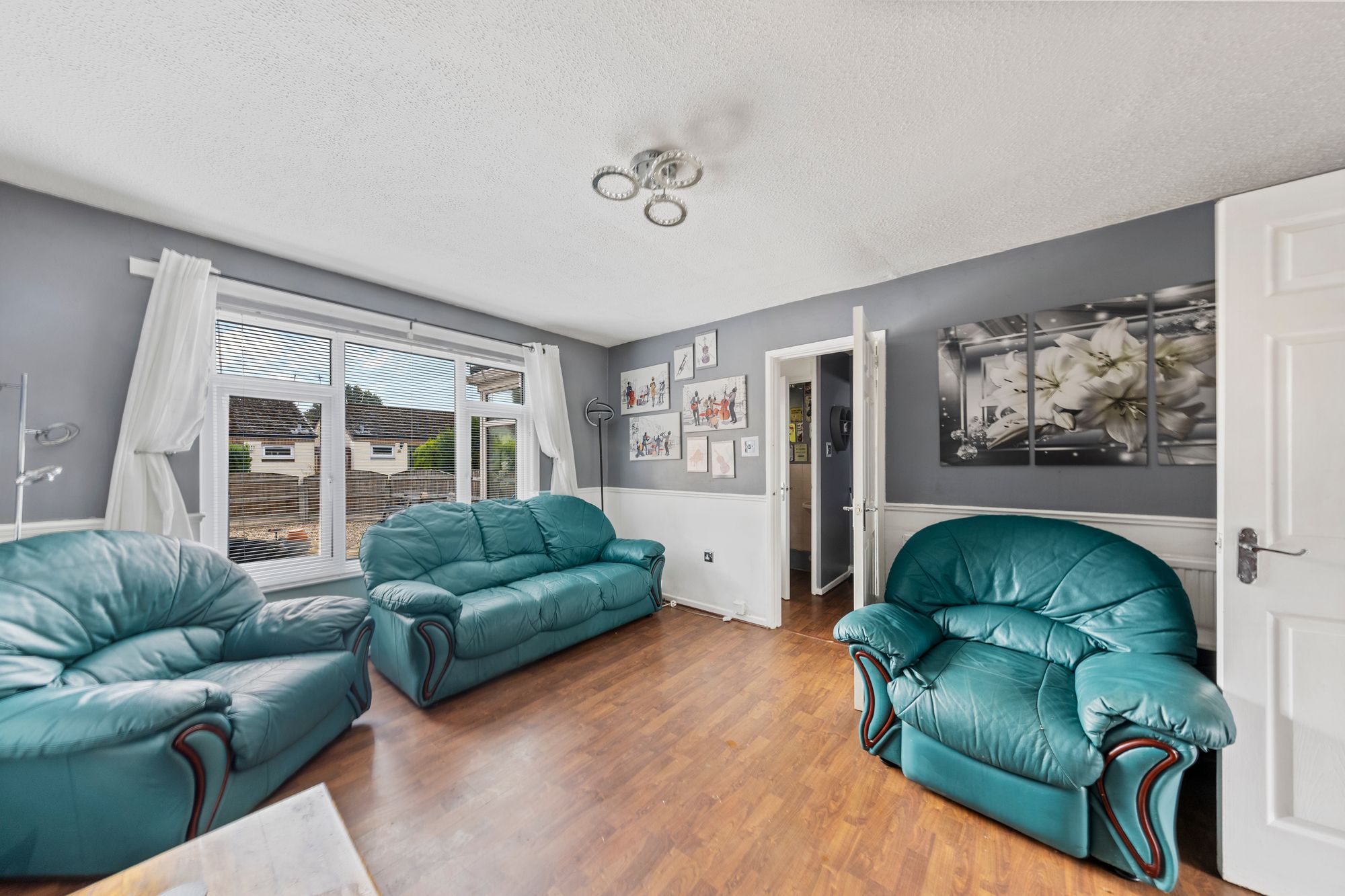 Violet Close, Birchwood, WA3