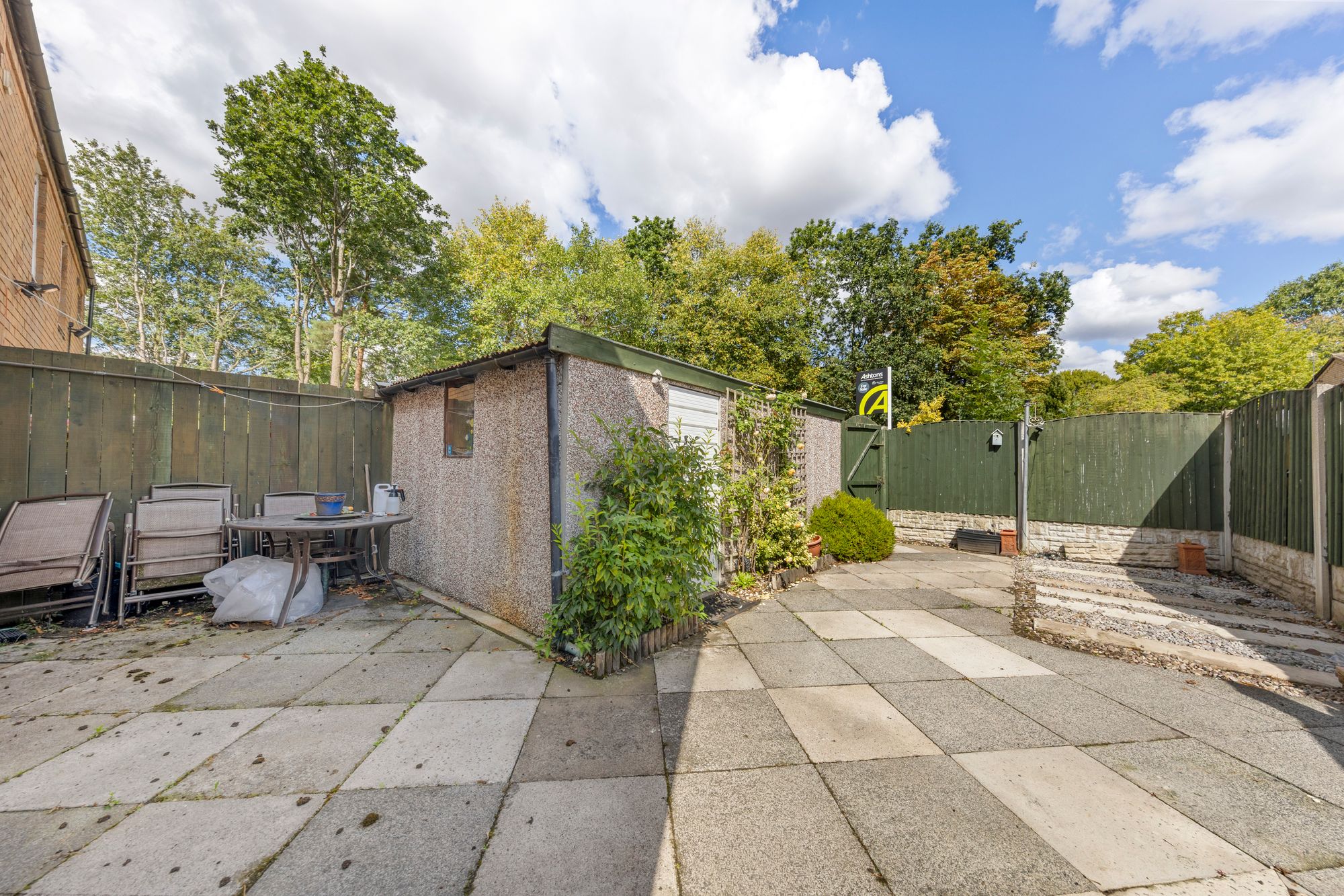 Violet Close, Birchwood, WA3