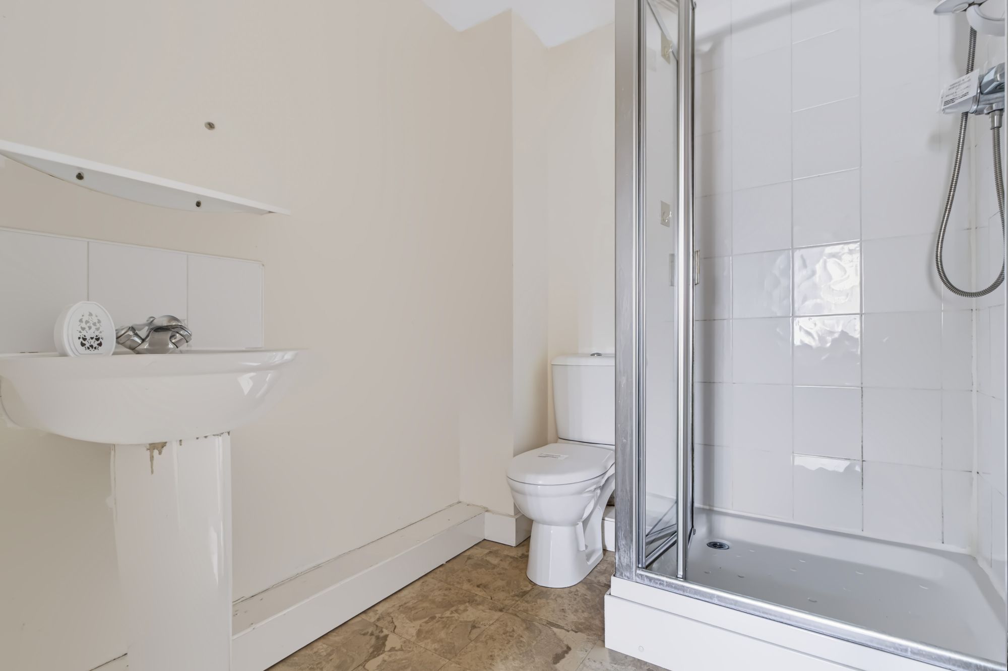 Elphins Drive, Beaumont Court, WA4