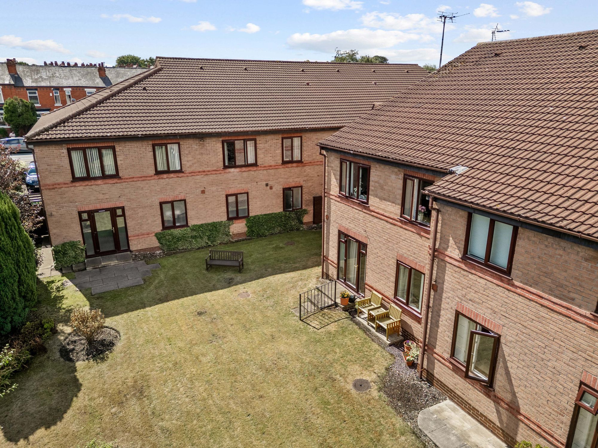 Oulton Court, Grappenhall, WA4