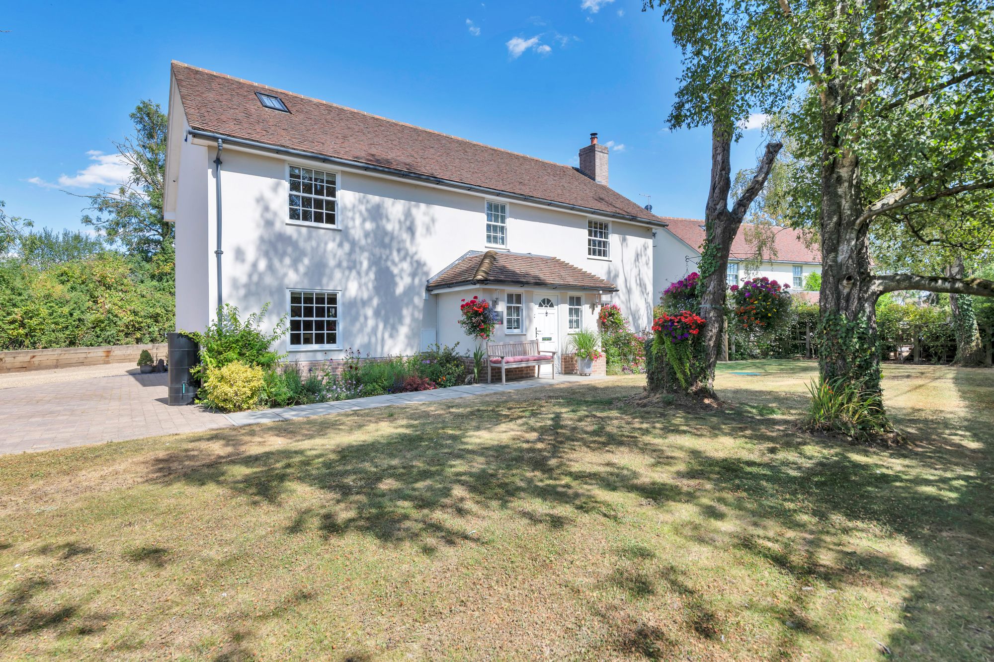 St. James Court, Therfield, SG8