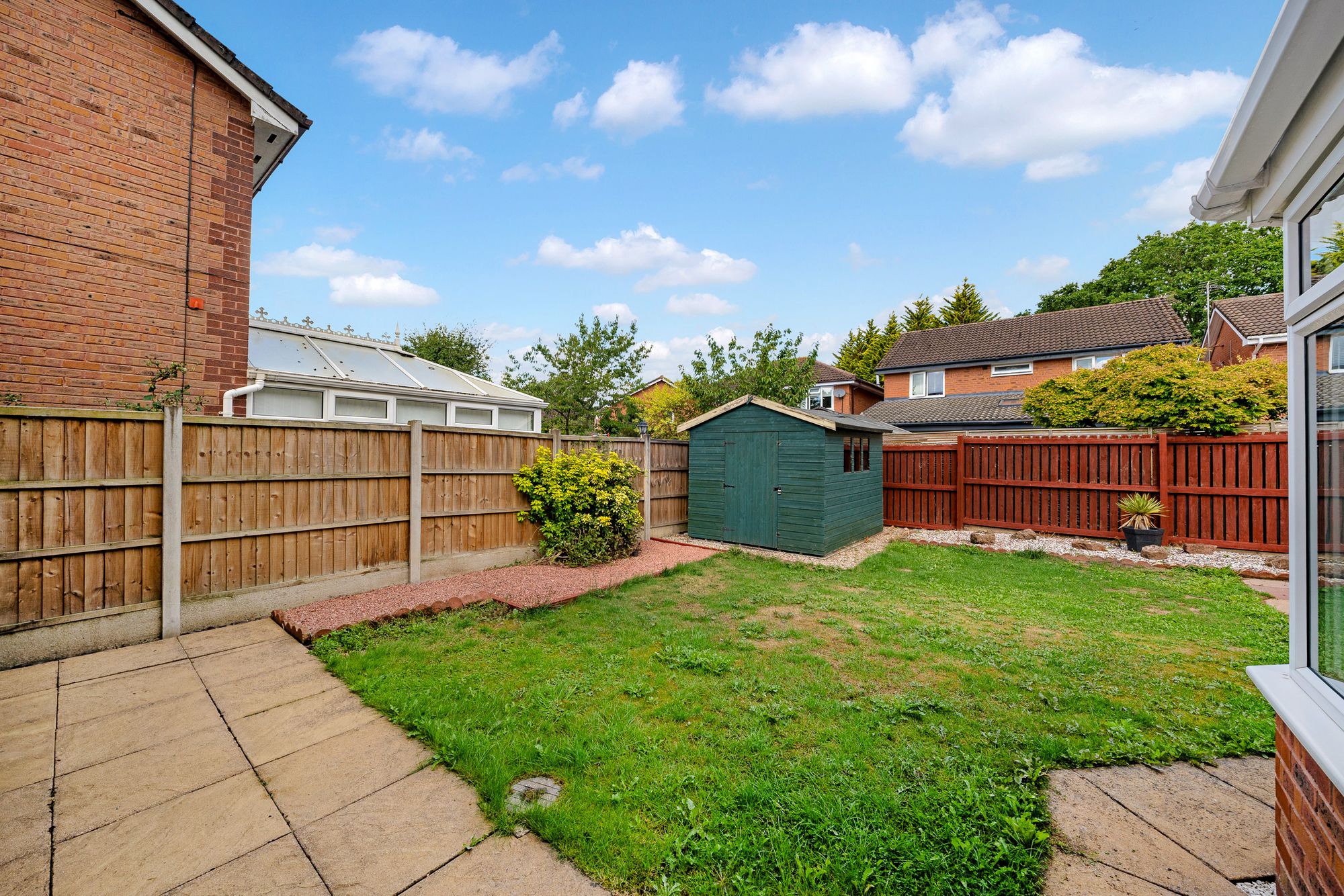 Dorchester Park, Runcorn, WA7
