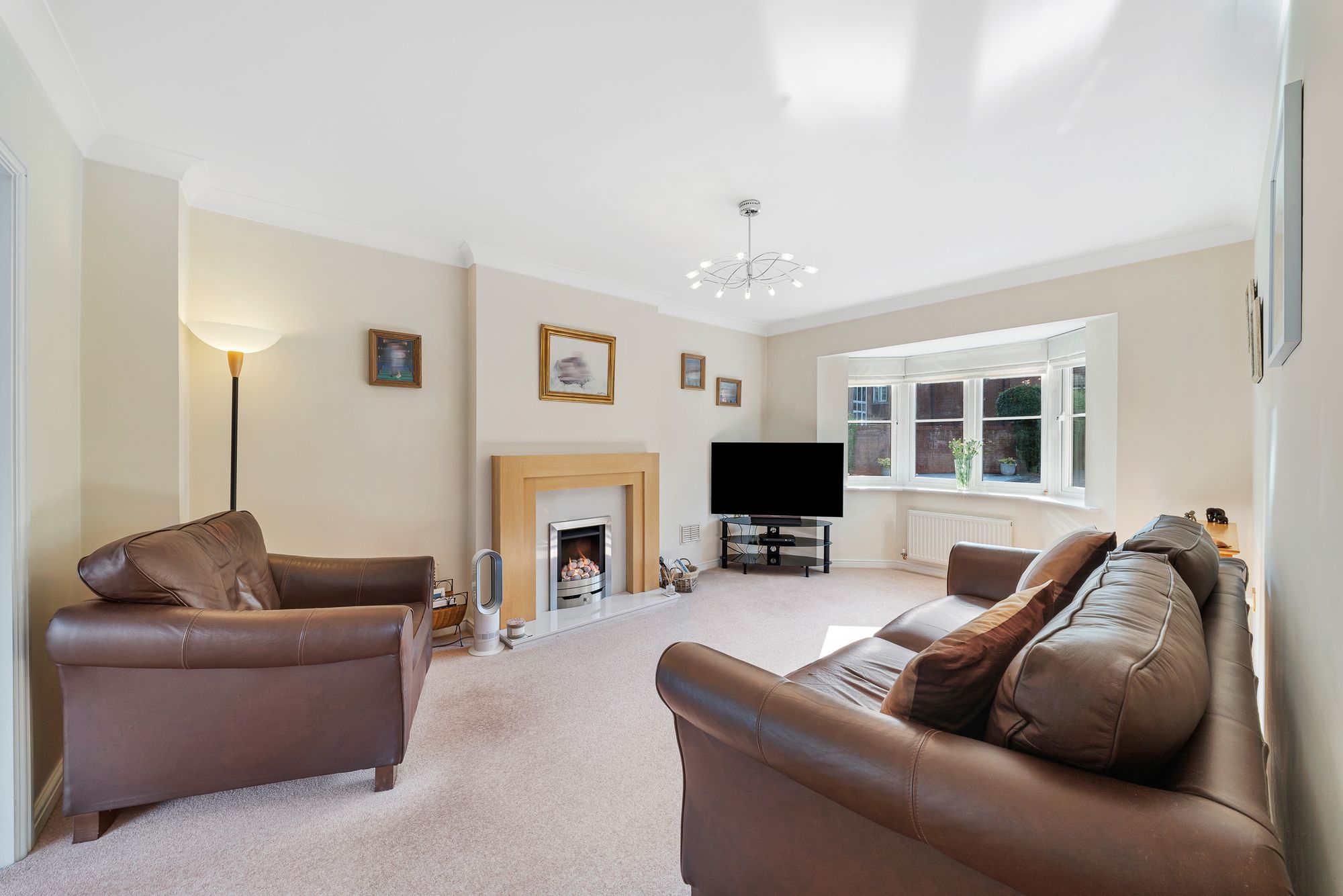 Lindisfarne Court, Widnes, WA8