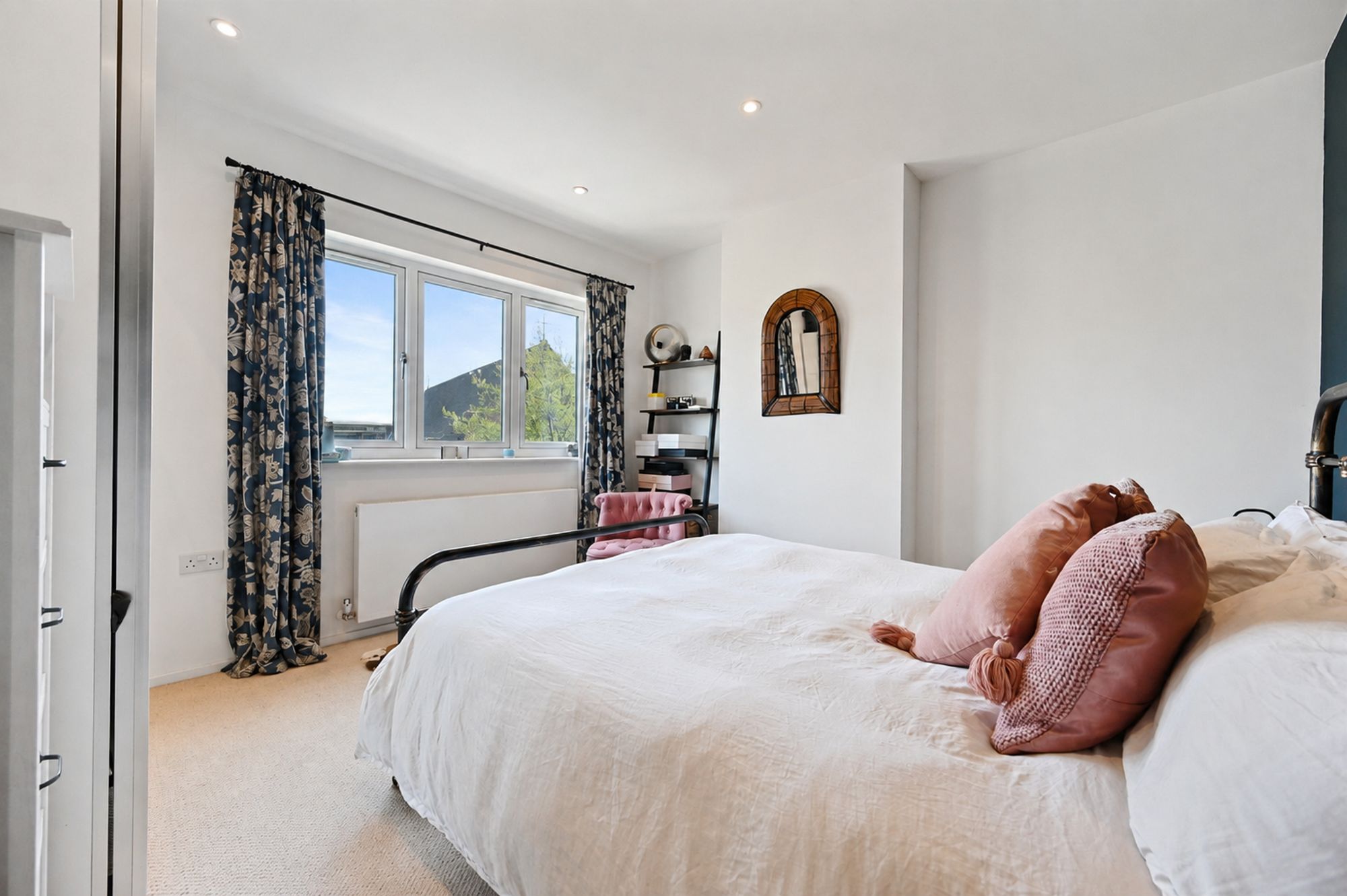 Nicoll Road, NW10
