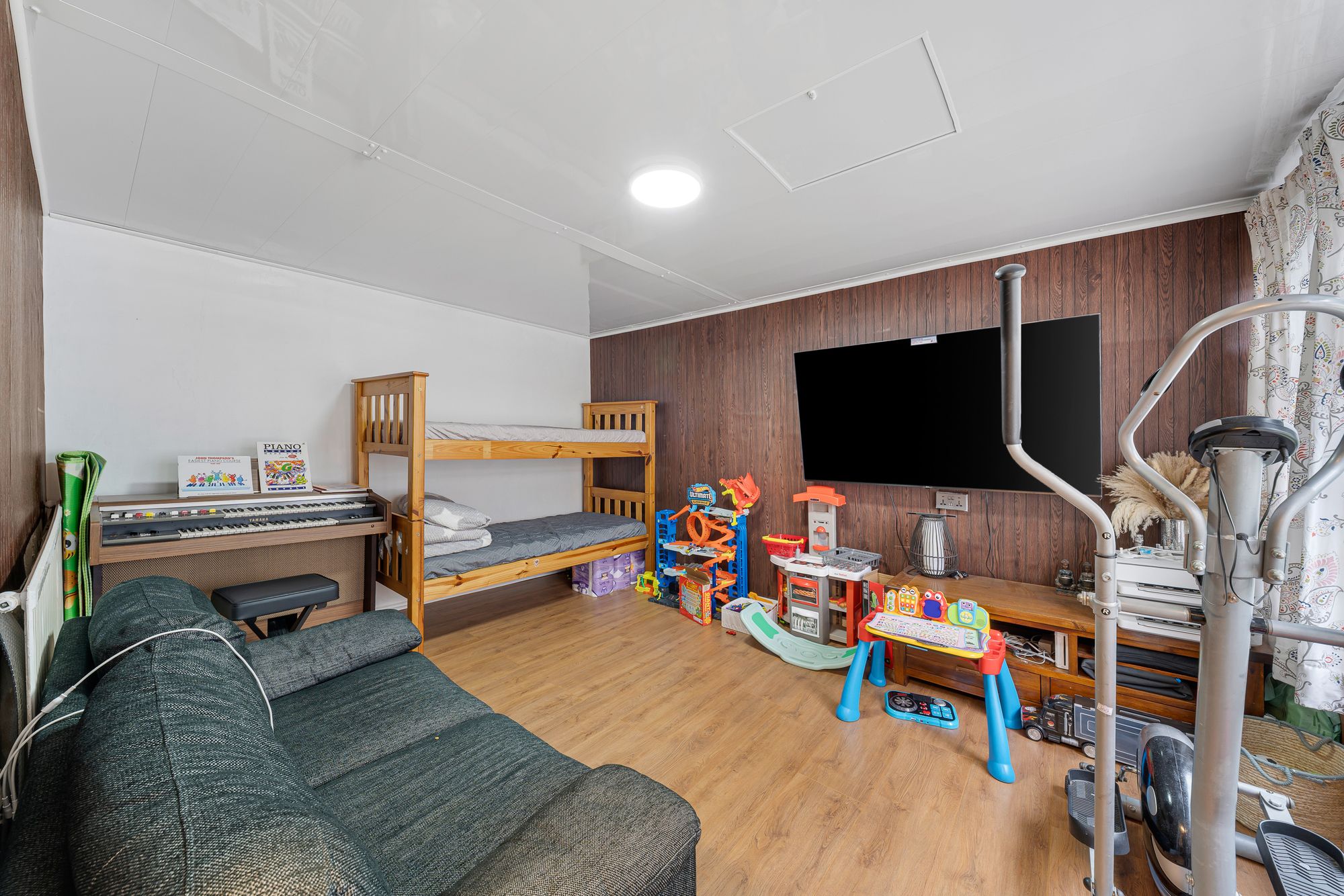 Cotton Lane, Halton Lodge, WA7