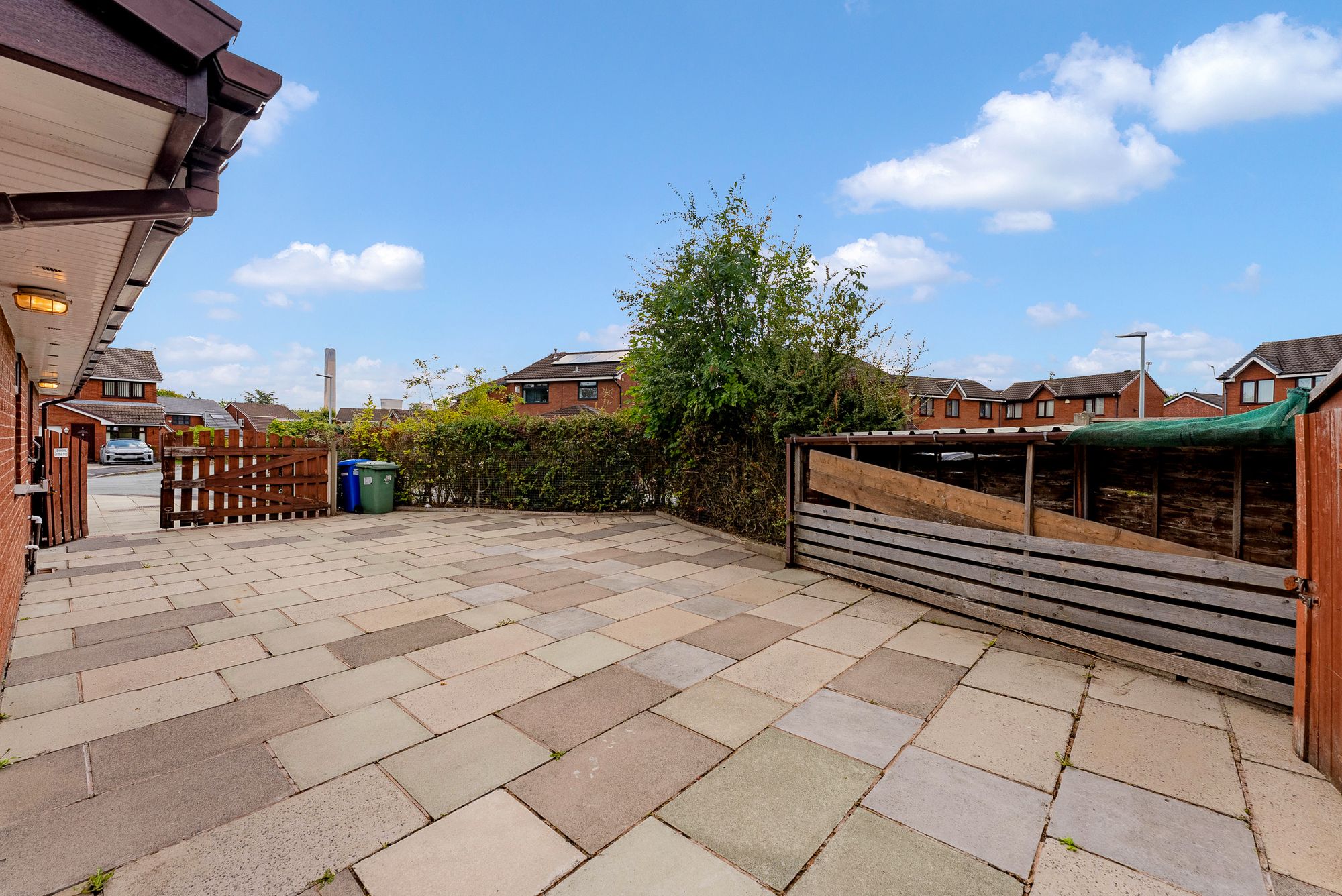 Avebury Close, Widnes, WA8