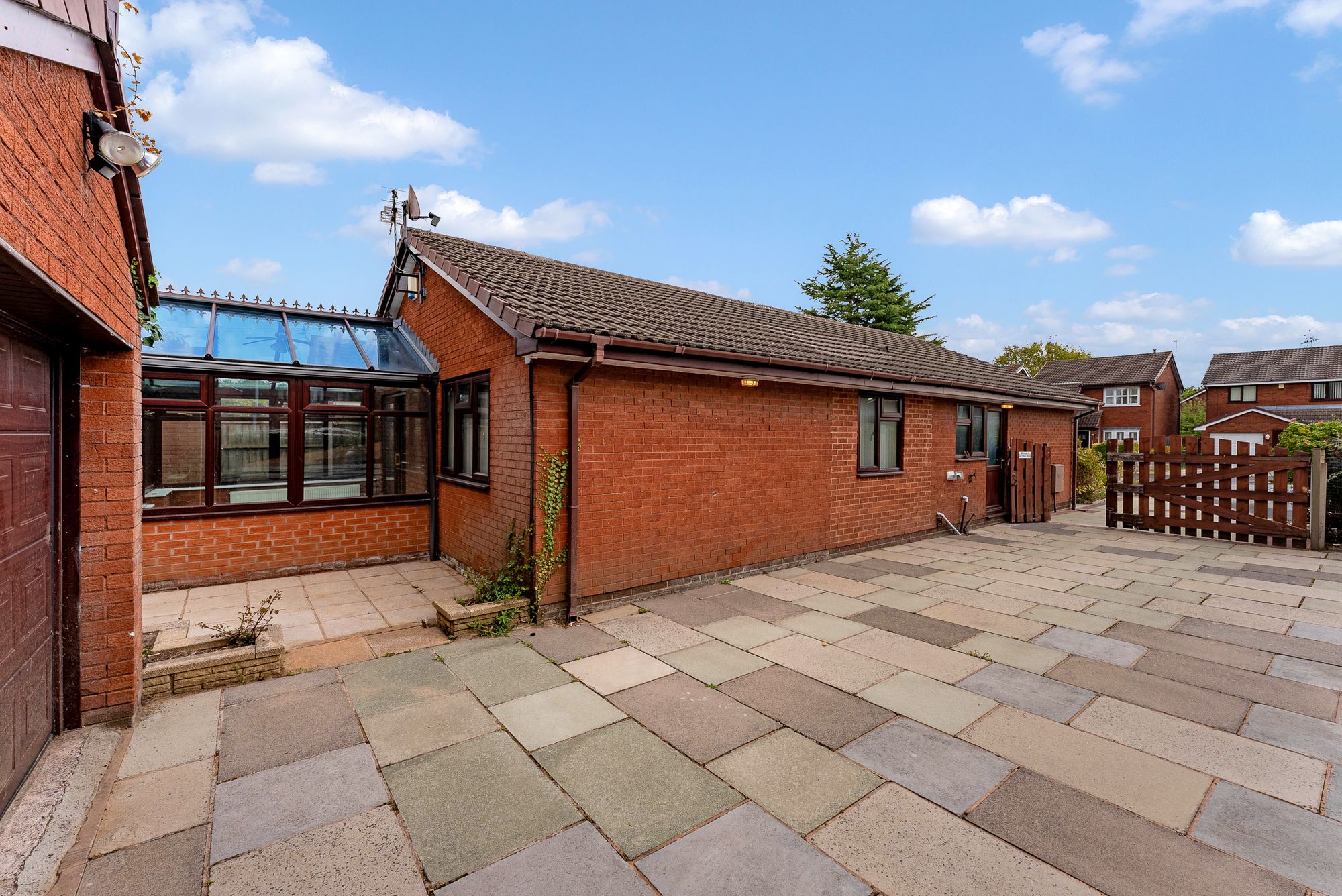 Avebury Close, Widnes, WA8