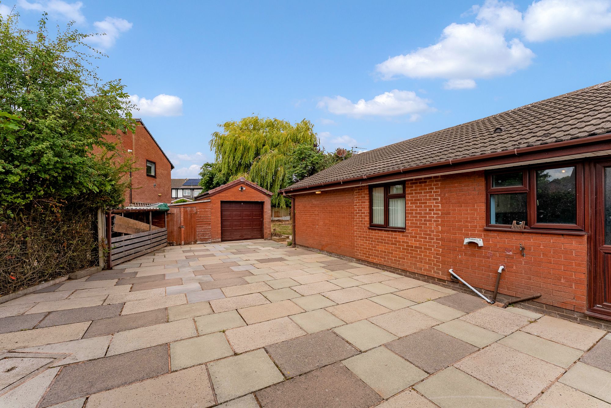 Avebury Close, Widnes, WA8