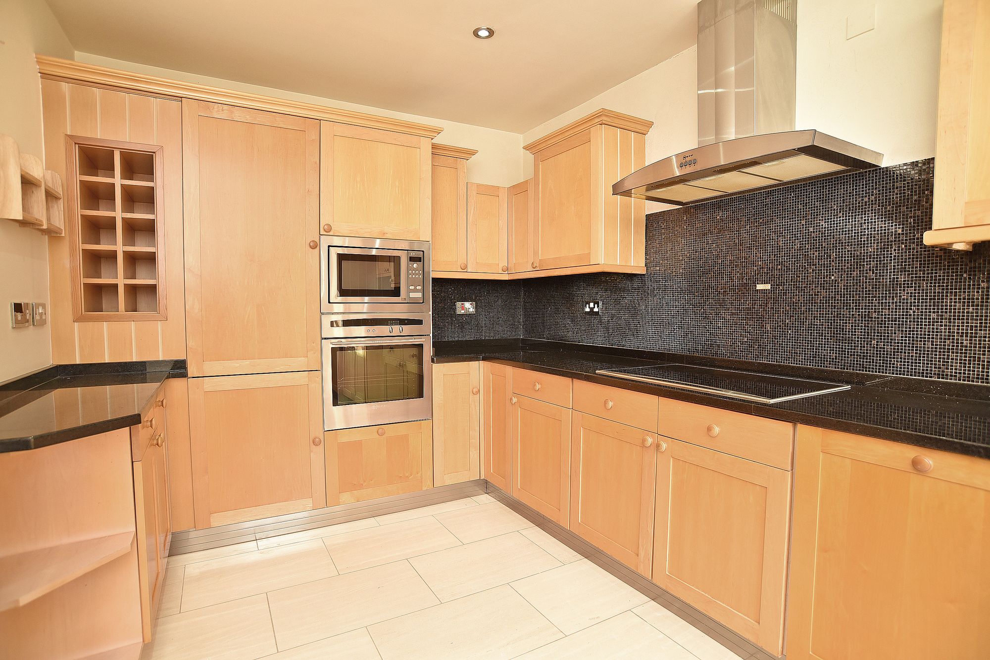 Harrogate Road, Harewood, LS17