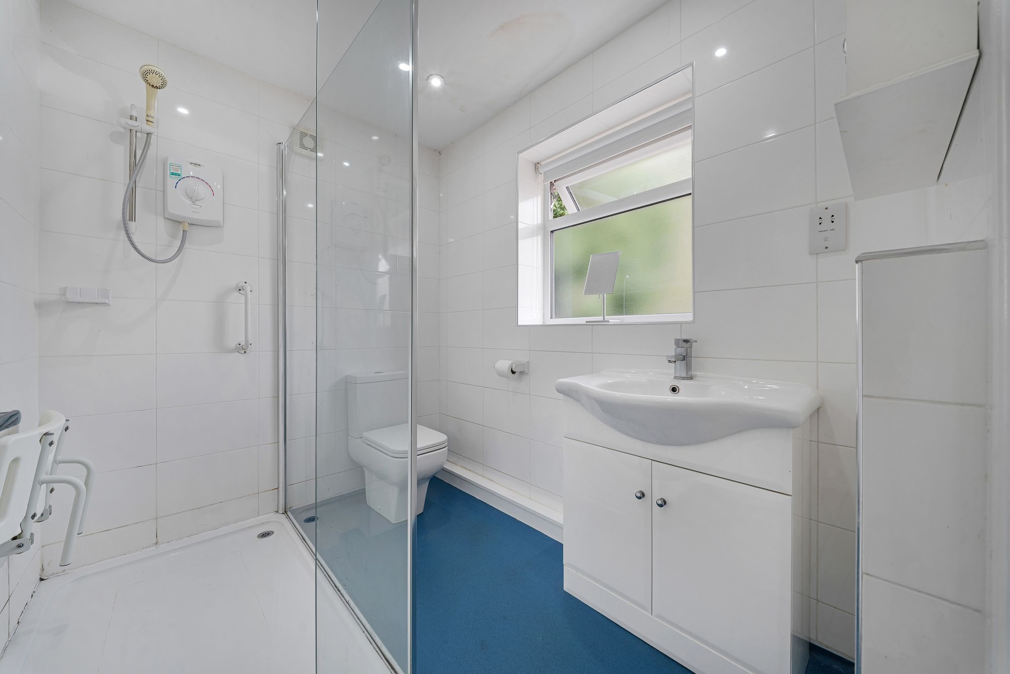 Pex Hill, Widnes, WA8