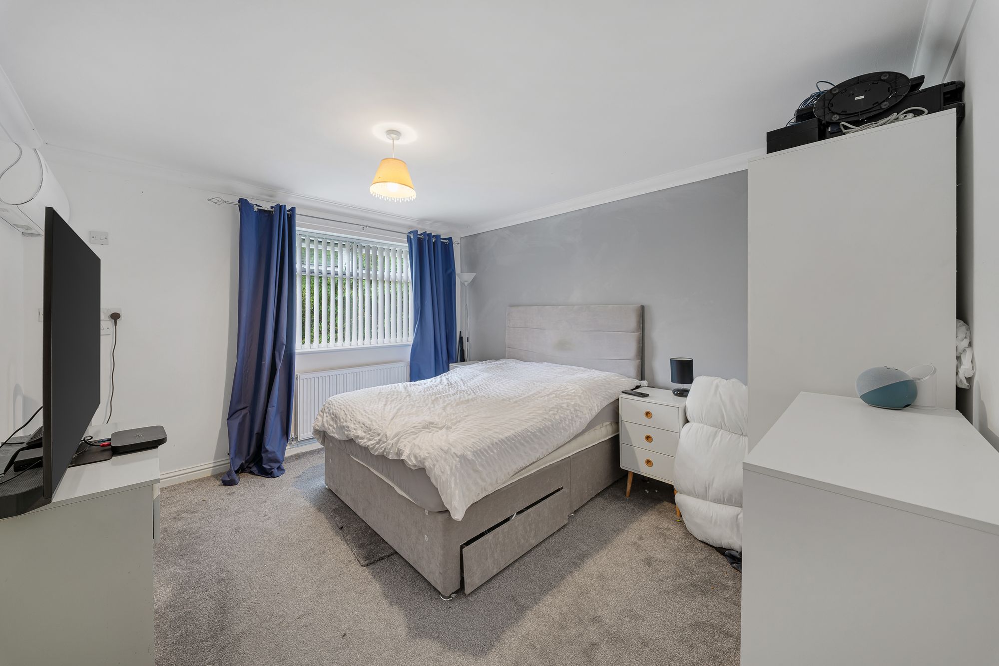 Pex Hill, Widnes, WA8