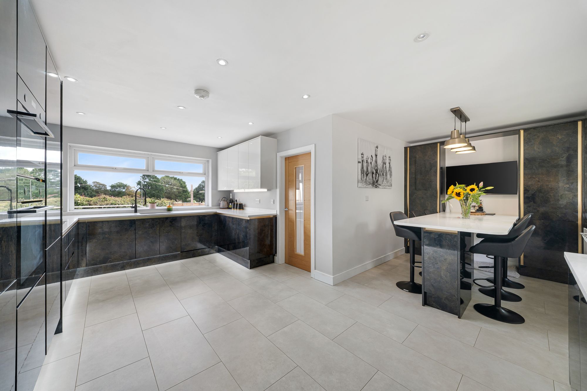 Pex Hill, Widnes, WA8