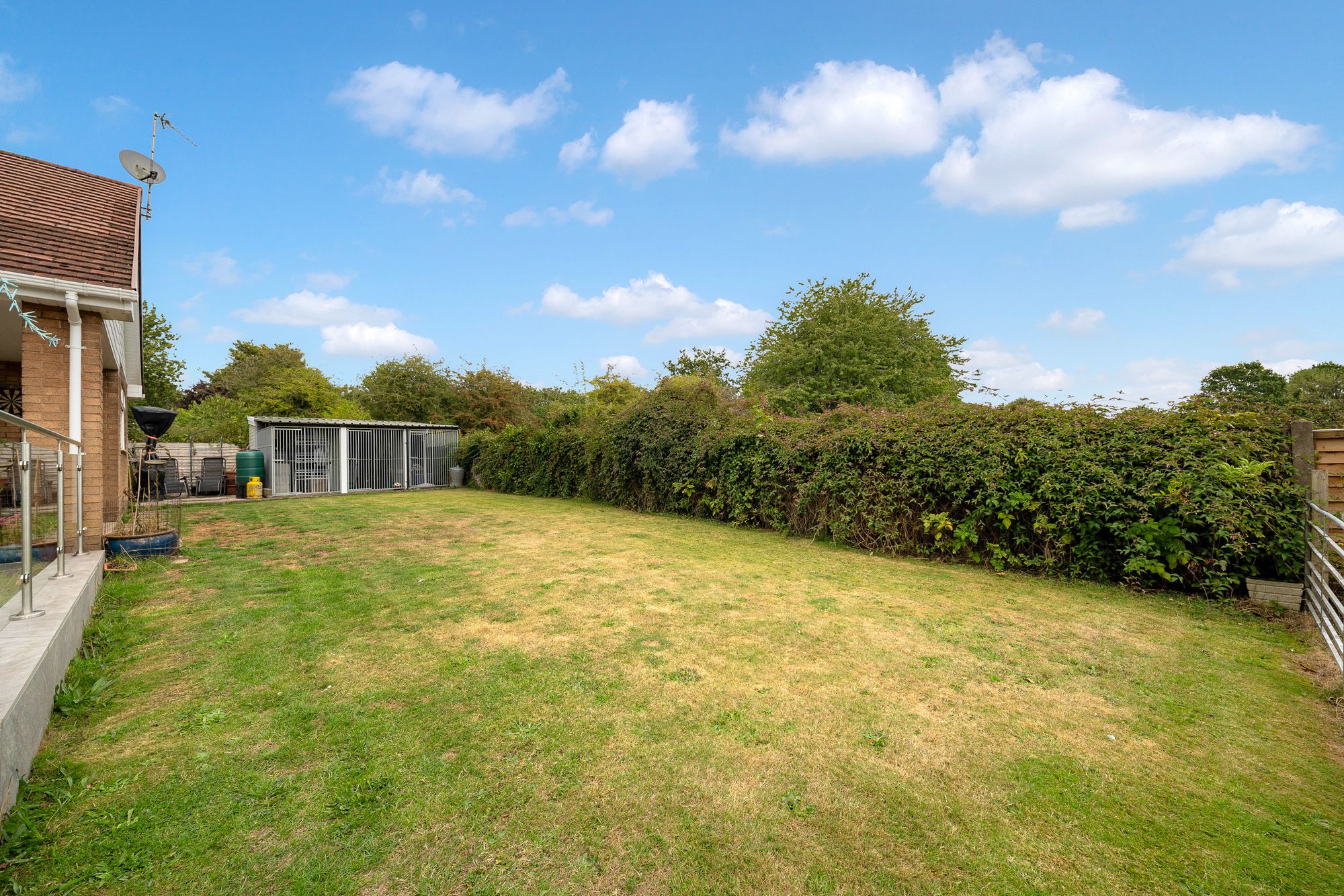 Pex Hill, Widnes, WA8