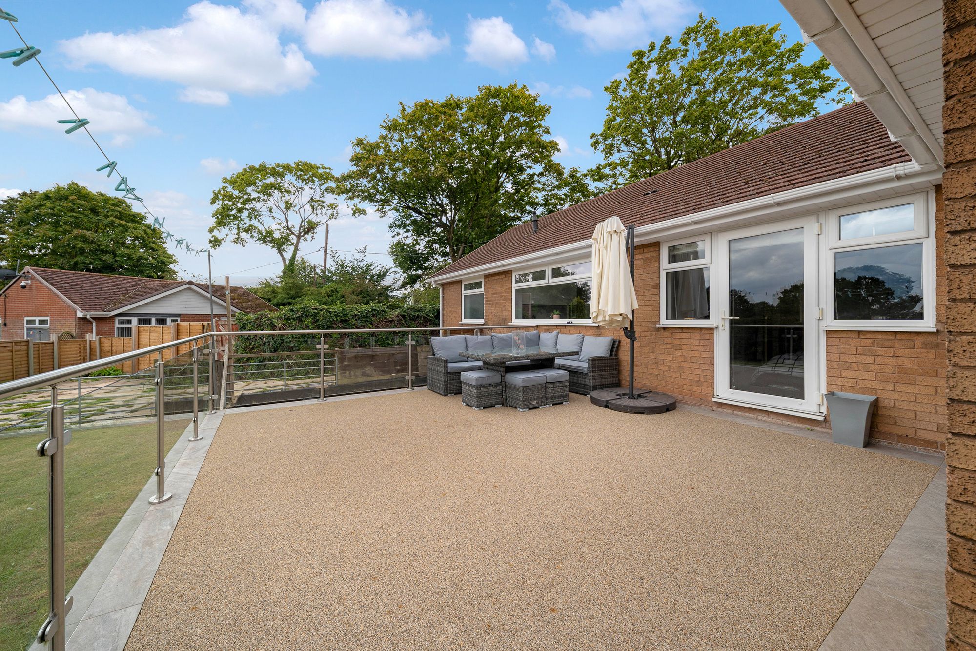 Pex Hill, Widnes, WA8