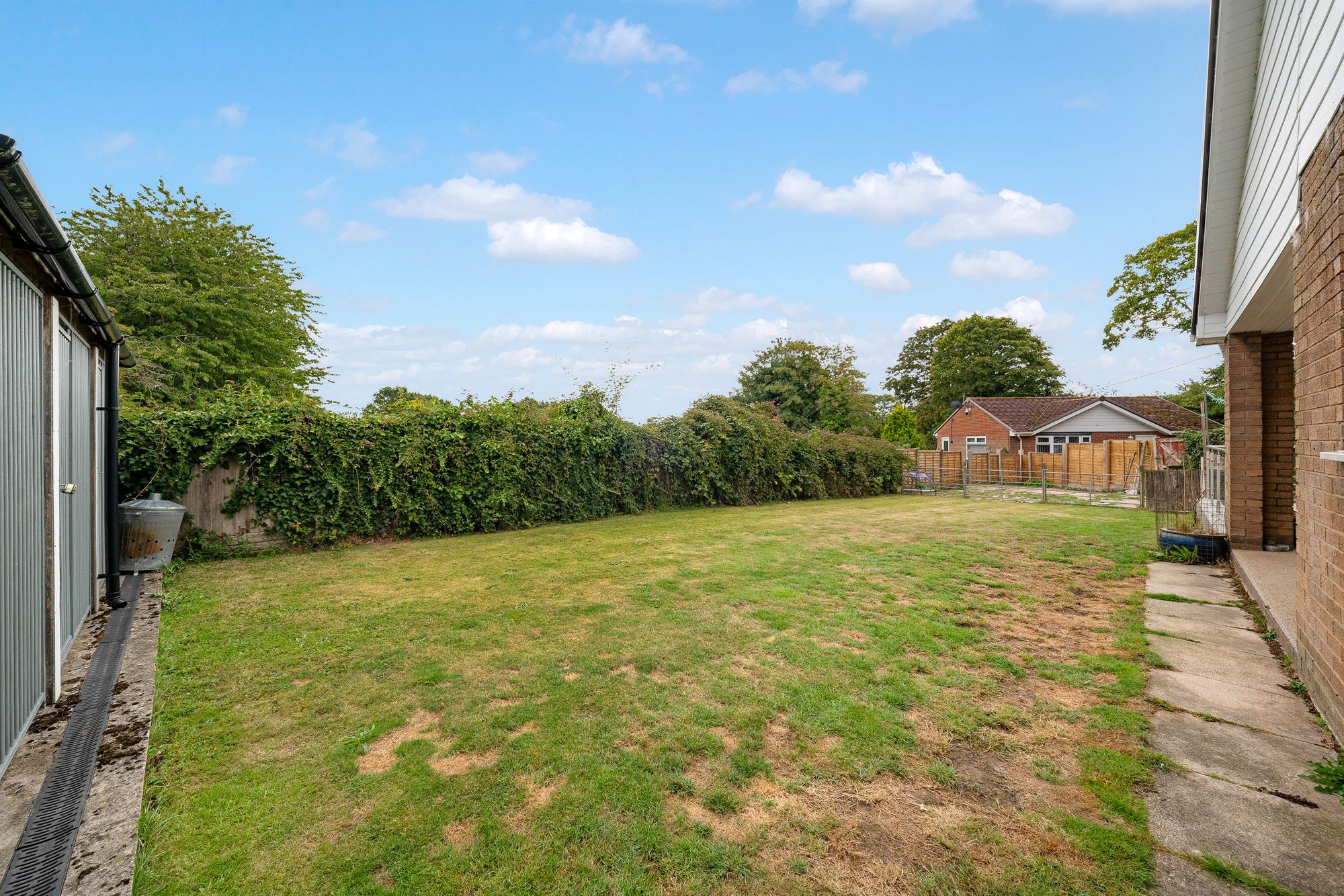 Pex Hill, Widnes, WA8