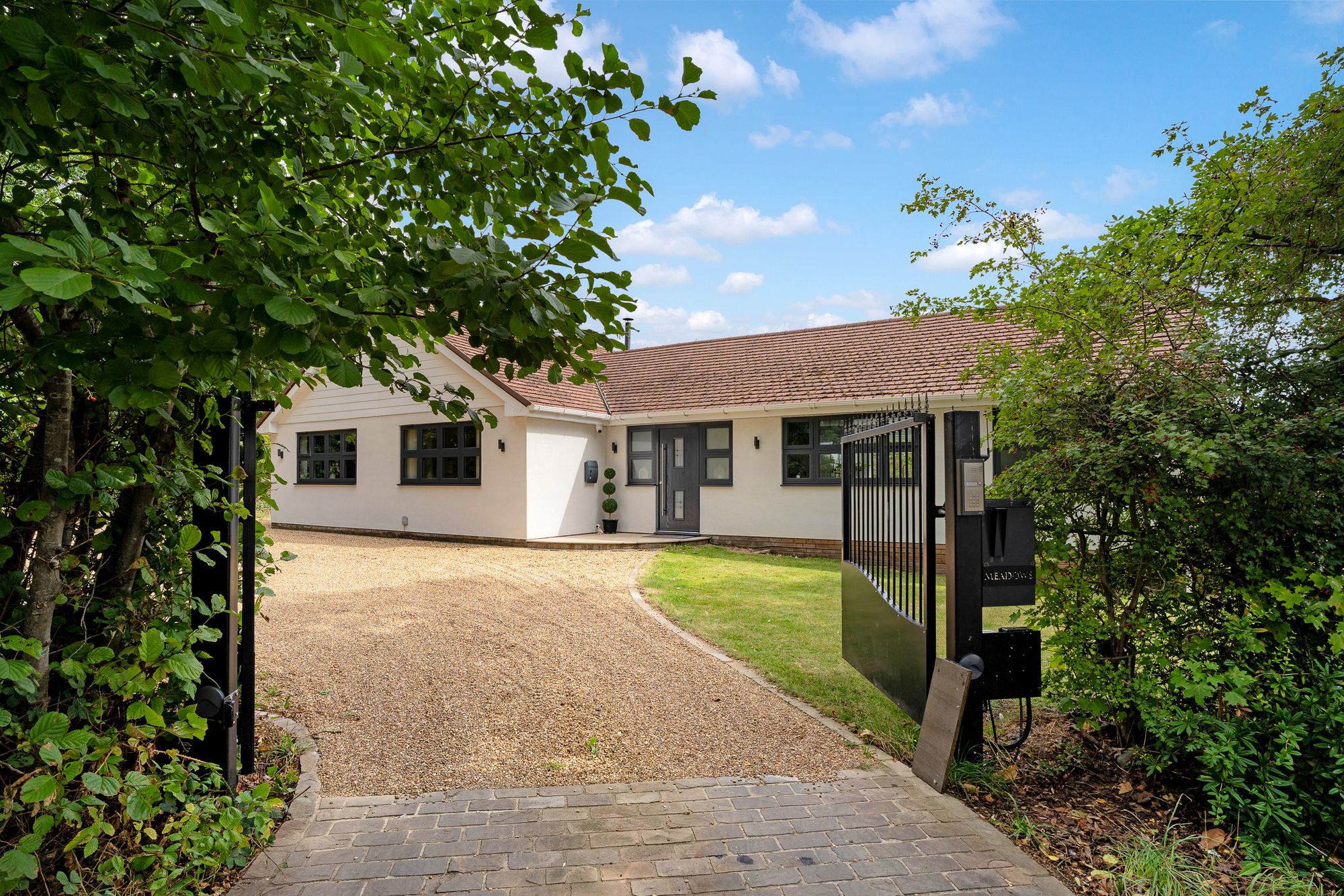 Pex Hill, Widnes, WA8