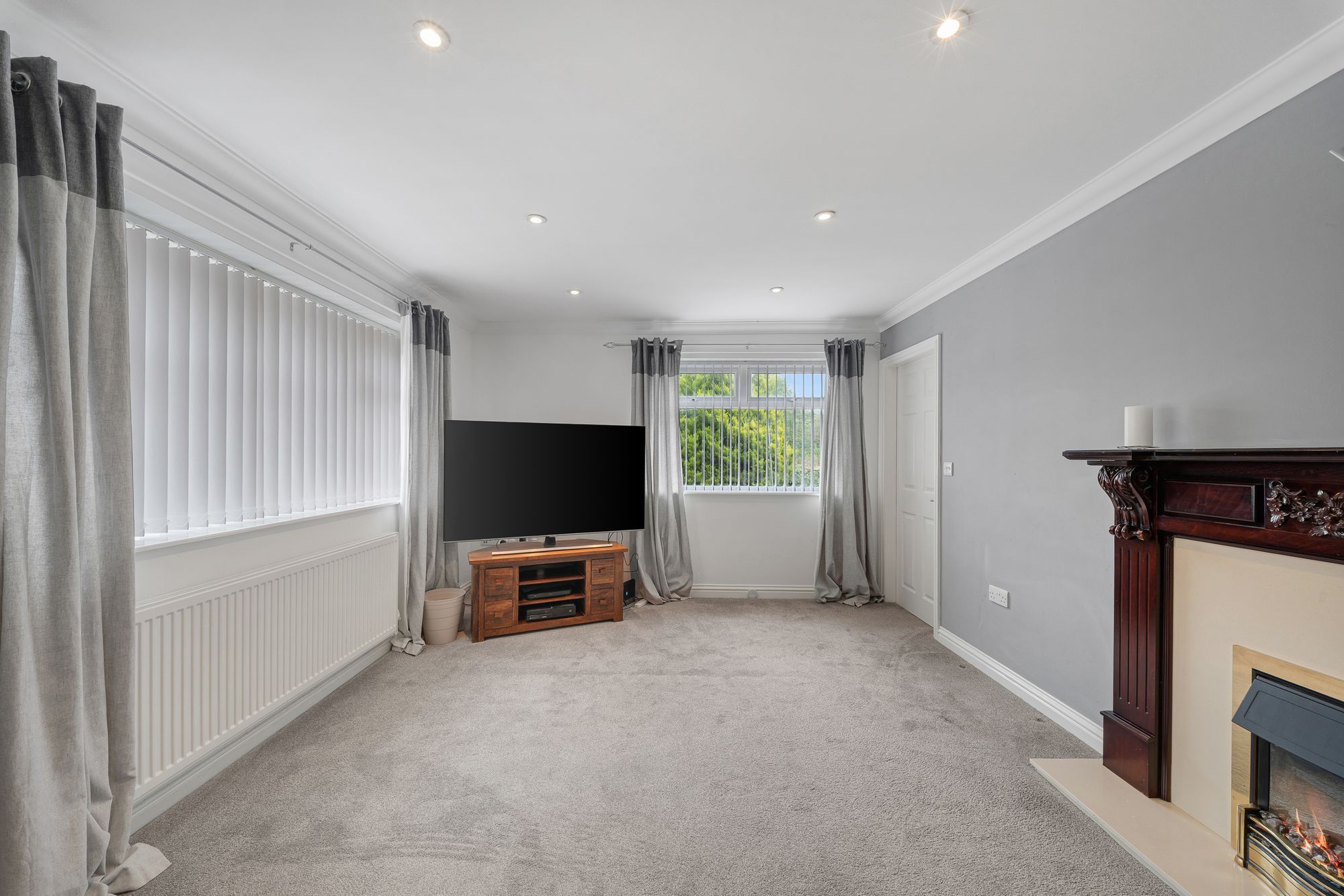 Pex Hill, Widnes, WA8