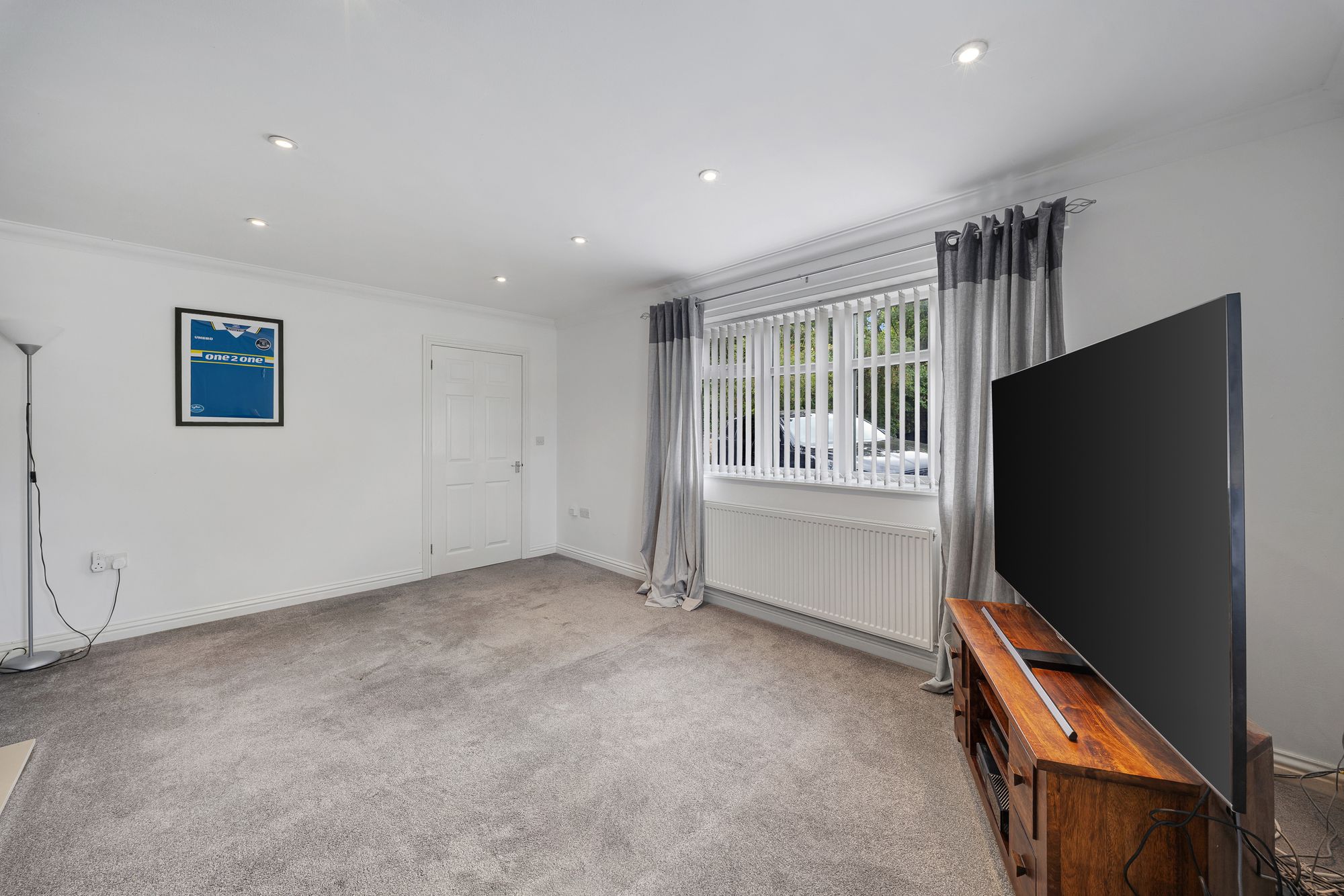 Pex Hill, Widnes, WA8