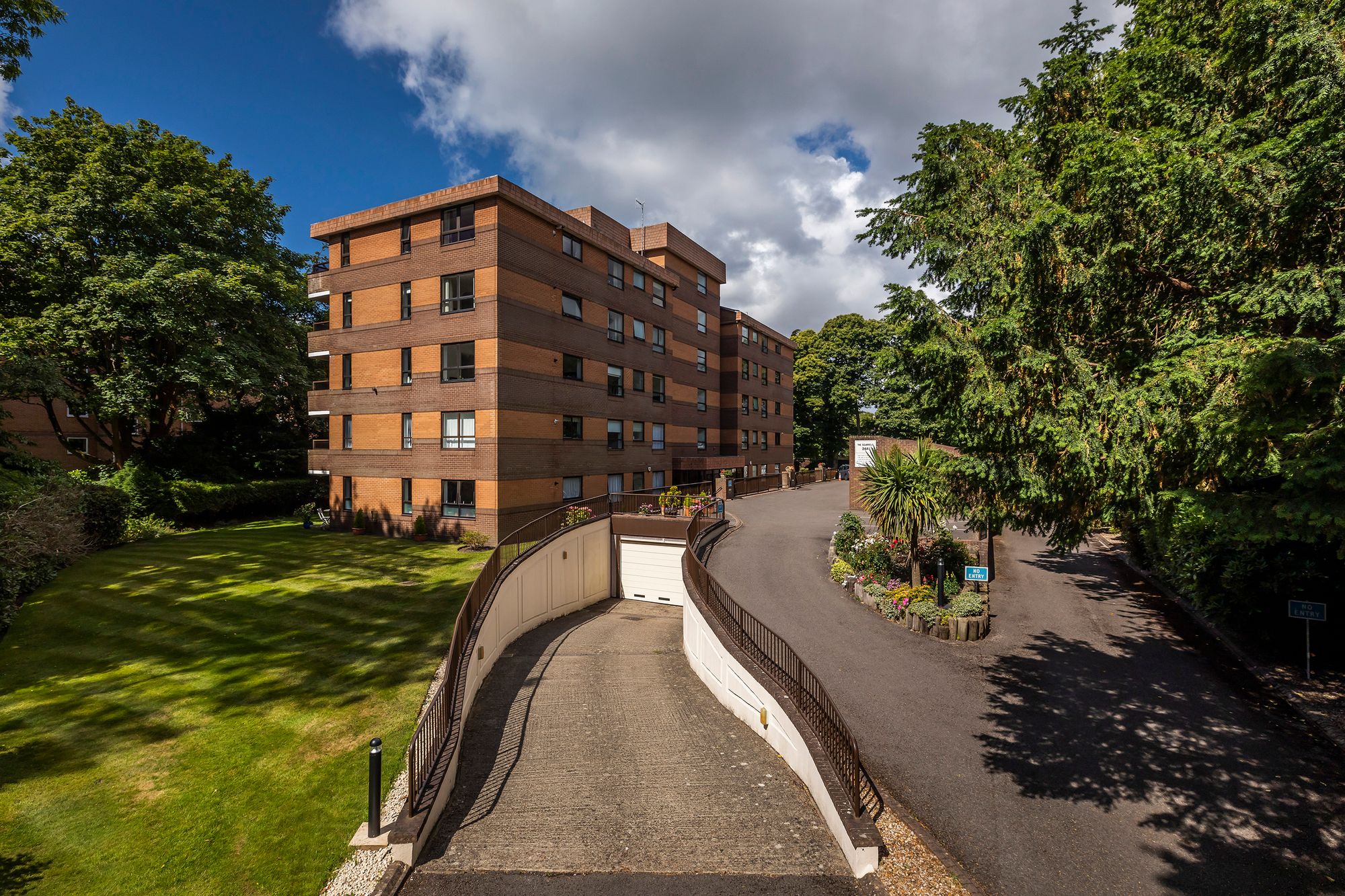 The Squirrels, The Avenue, Branksome Park, Poole BH13