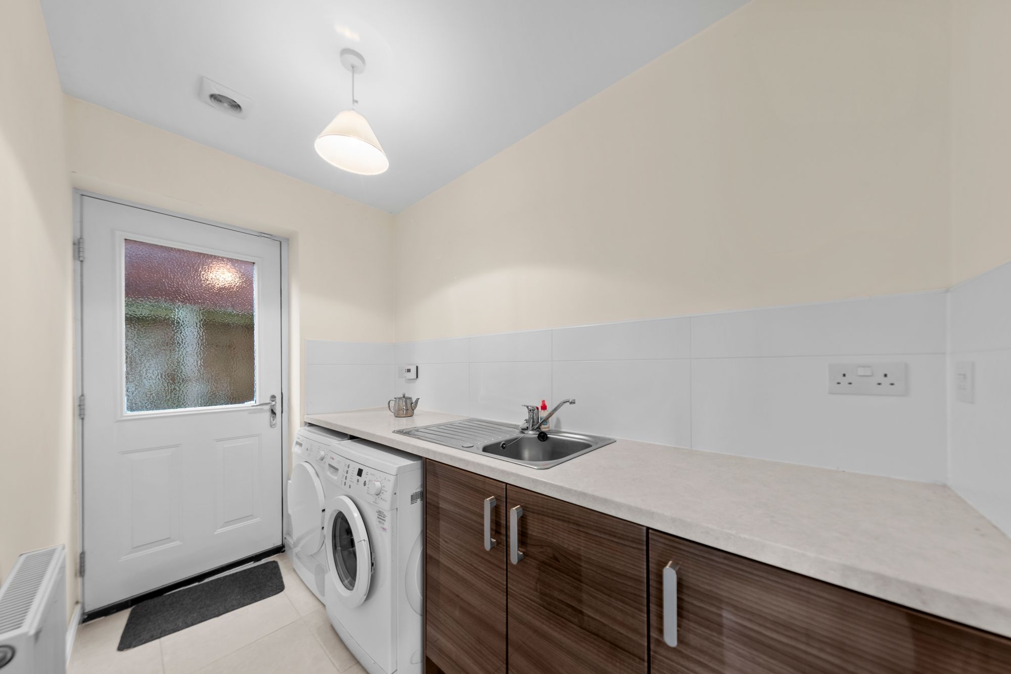 Commissioner Square, Paddington, WA1