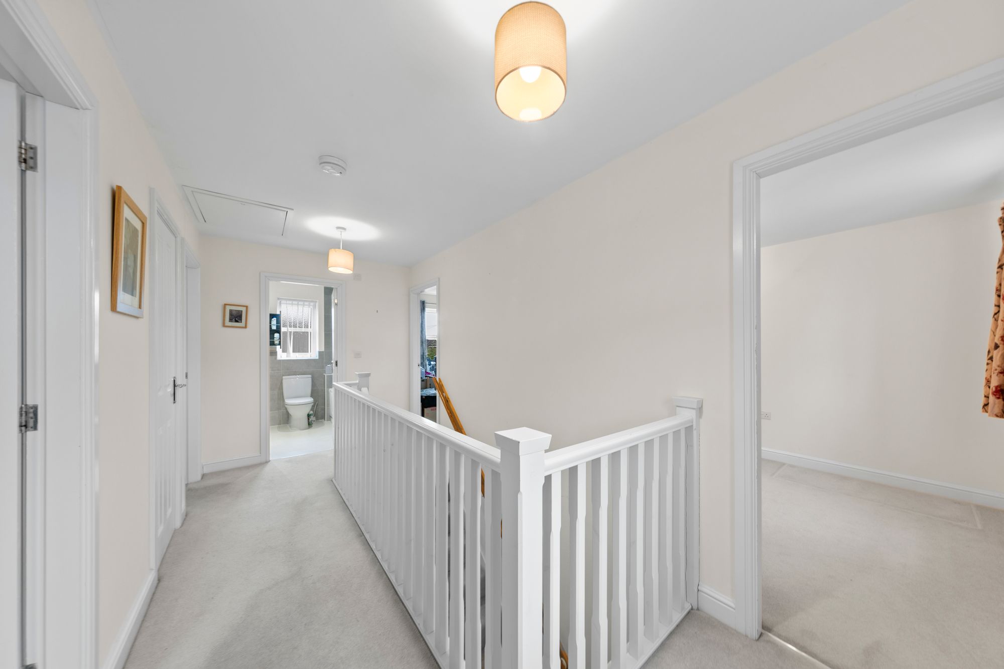 Commissioner Square, Paddington, WA1