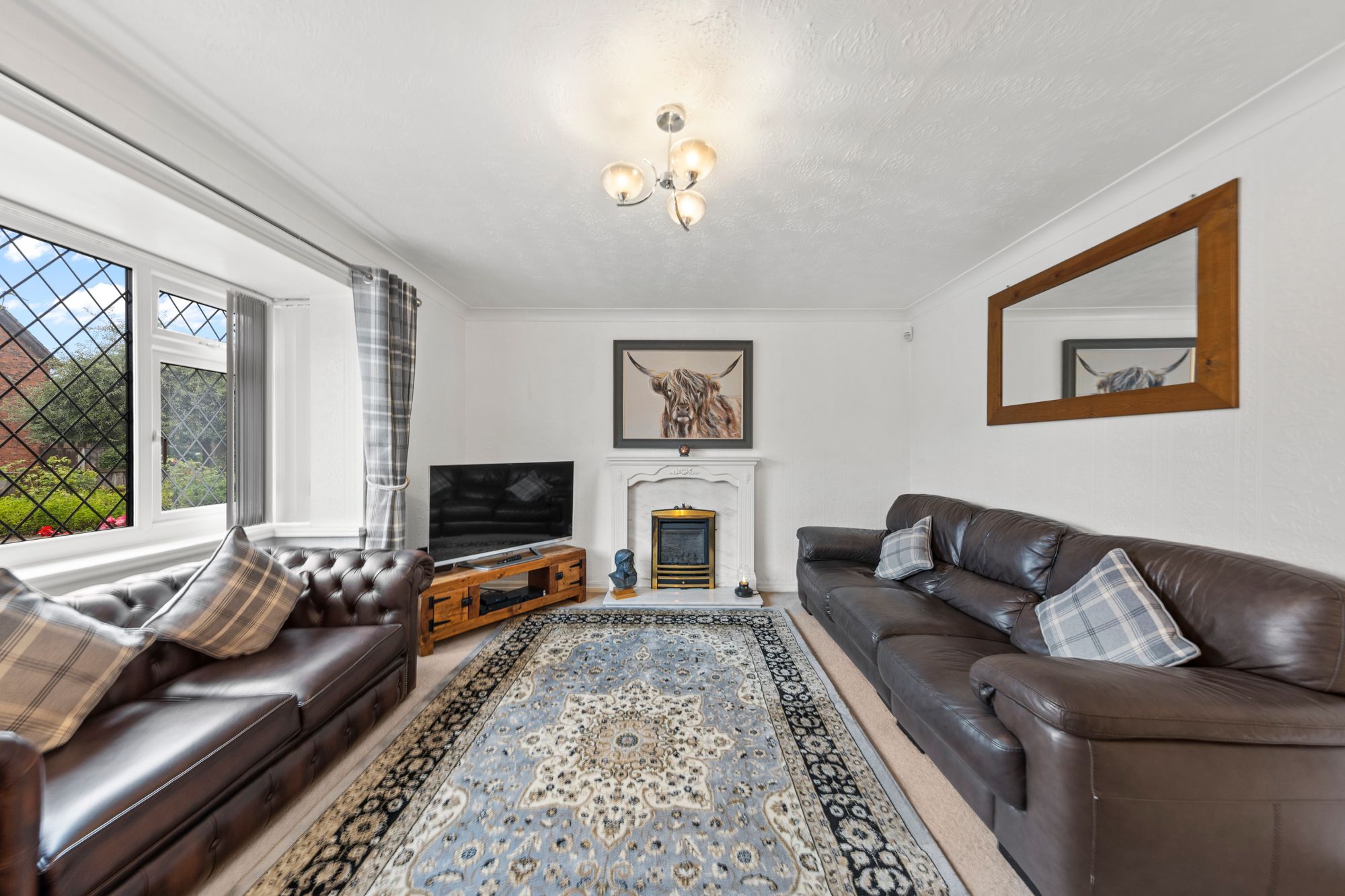 Inglewood Close, Birchwood, WA3