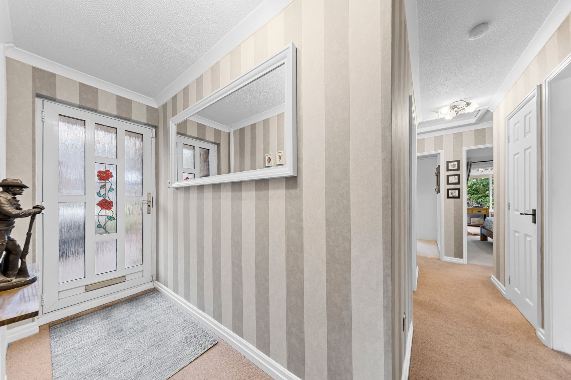 Inglewood Close, Birchwood, WA3