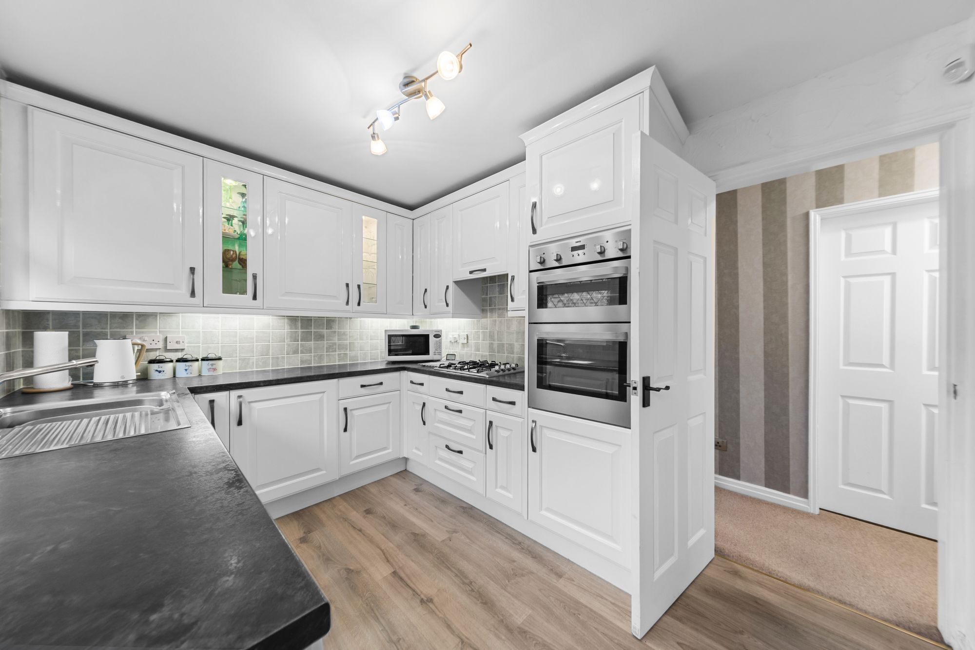 Inglewood Close, Birchwood, WA3