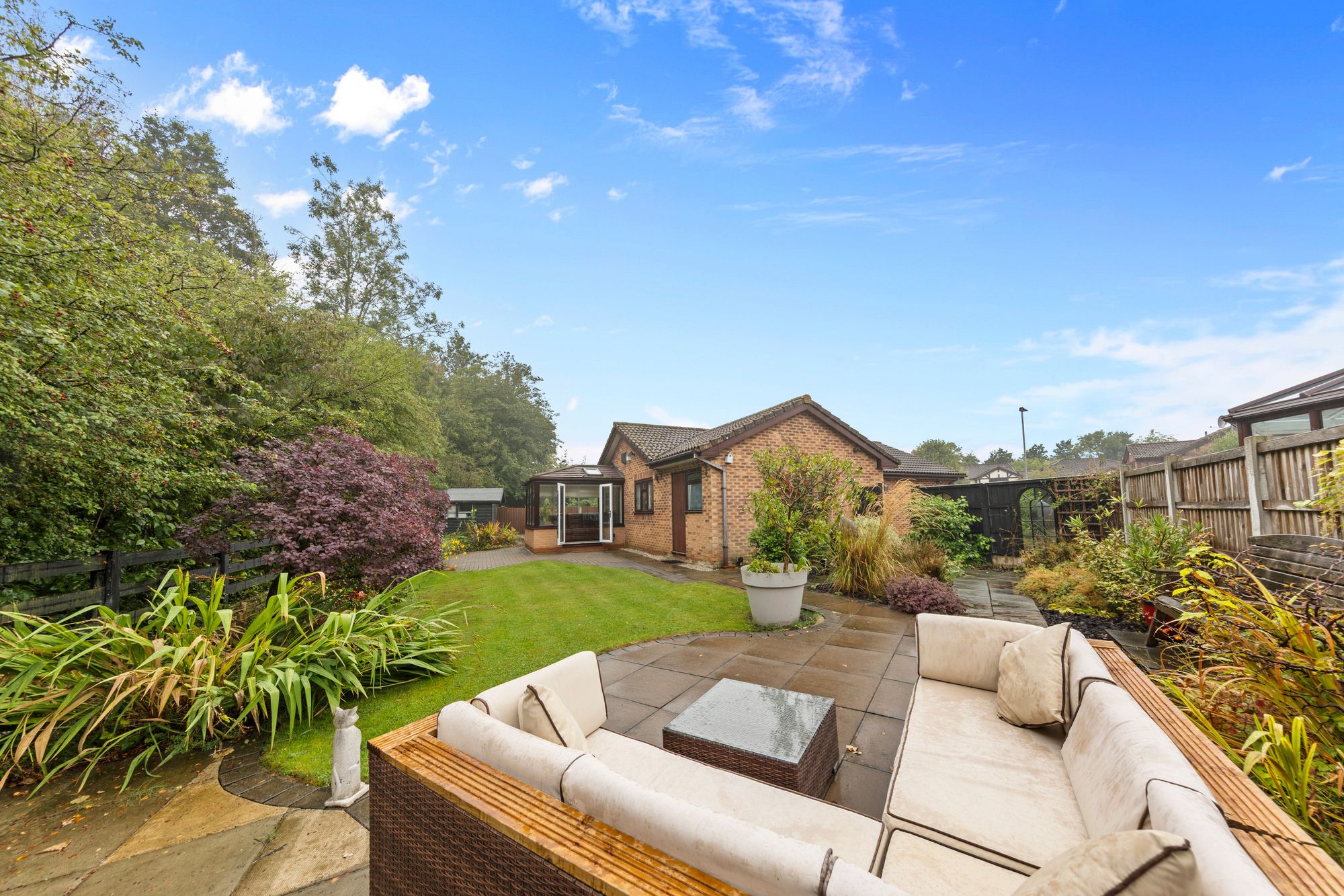 Inglewood Close, Birchwood, WA3