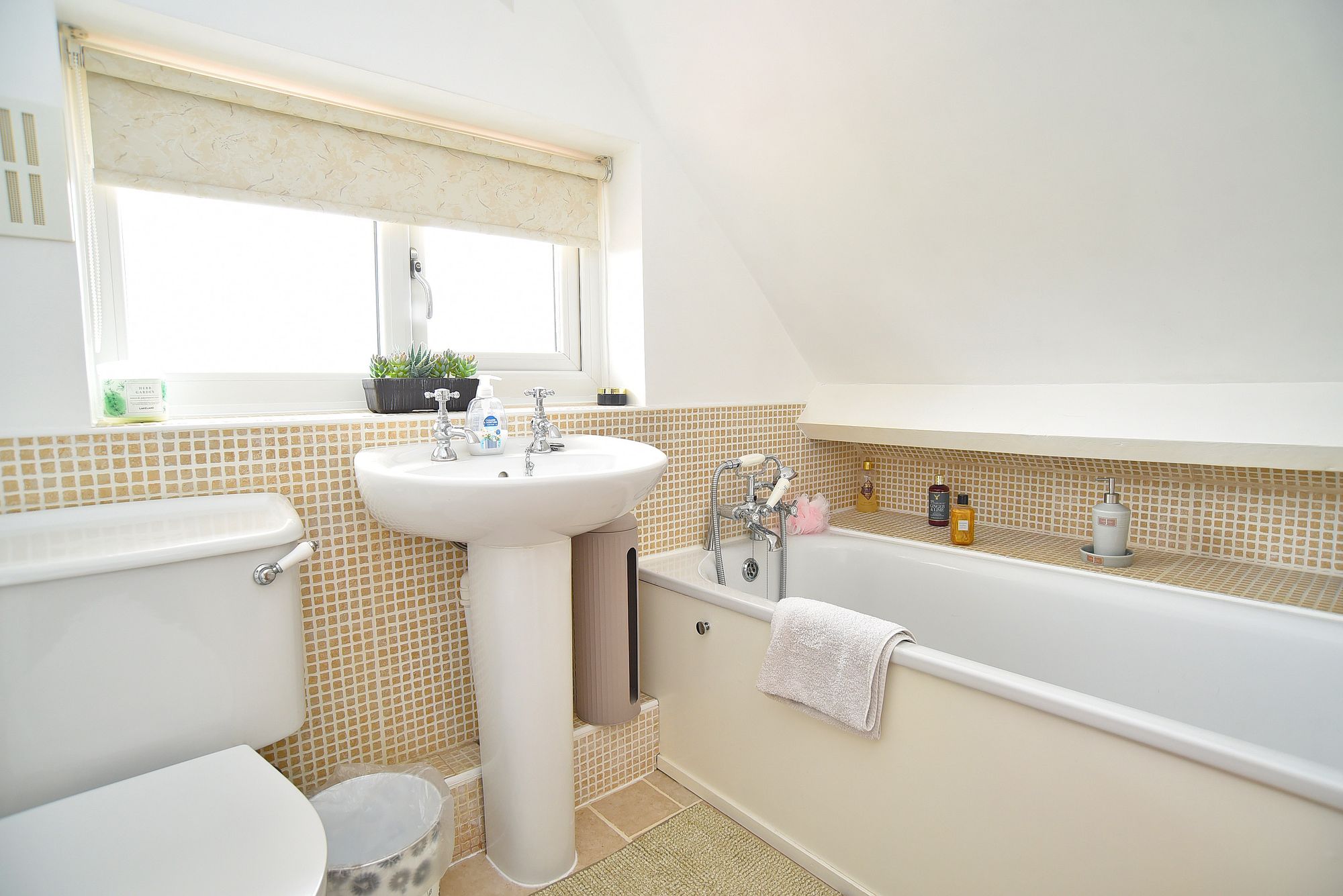 Otley Road, Harrogate, HG2