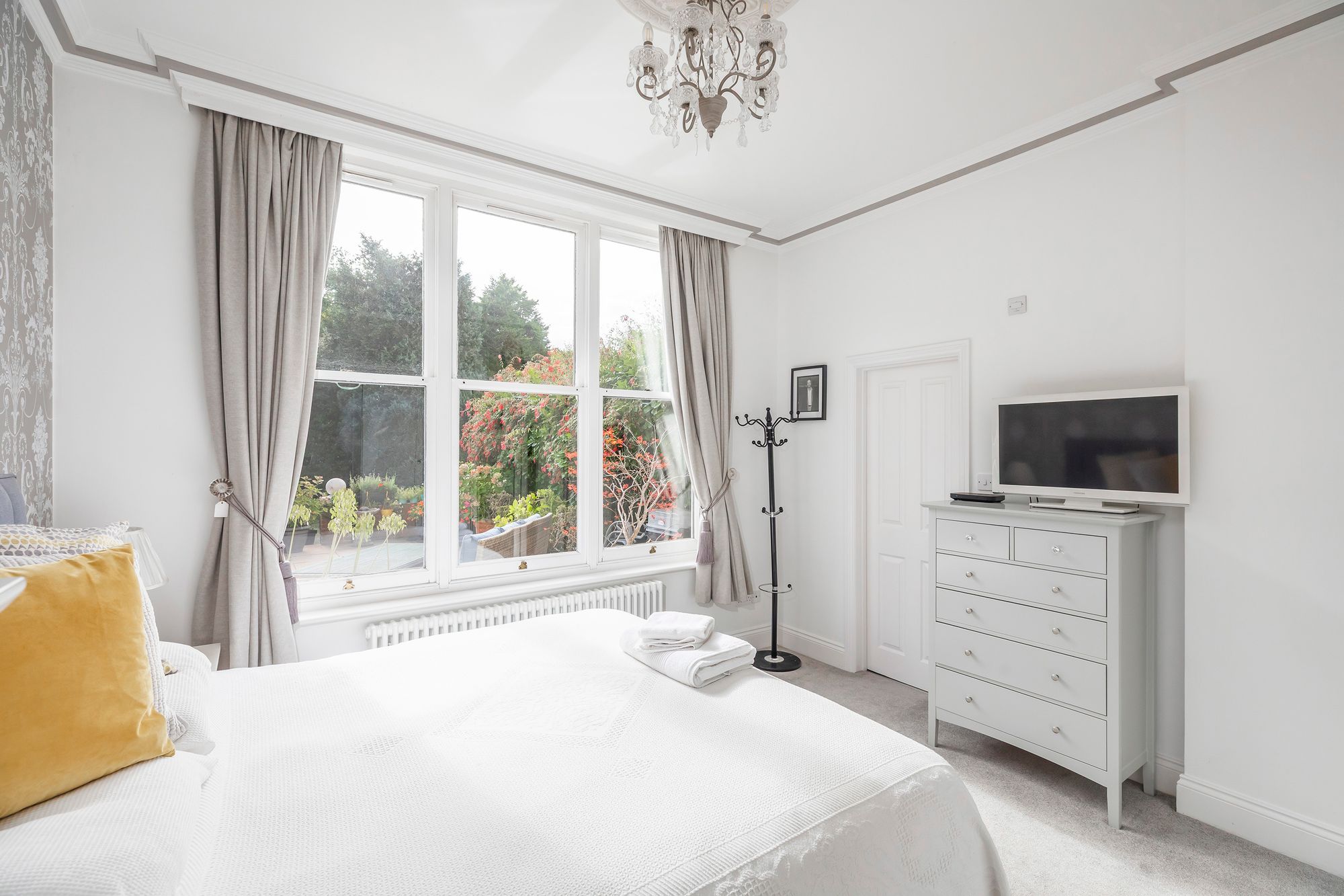Sheraton Park, Milner Road, West Cliff, Bournemouth, BH4