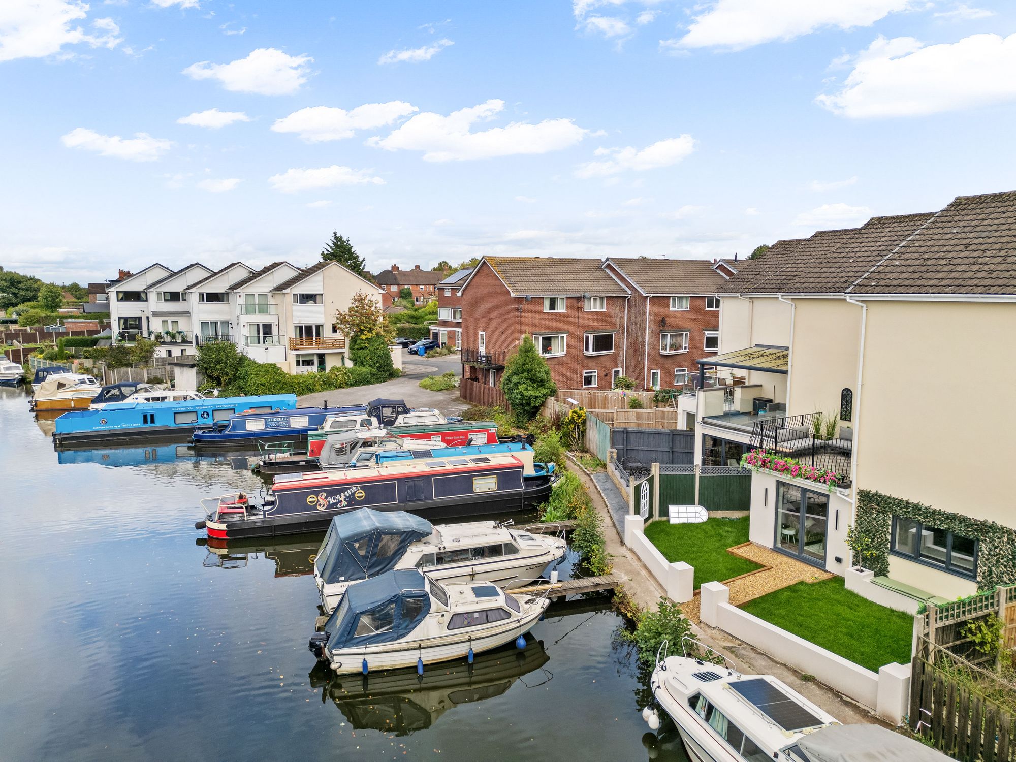 Waterbridge Court, Appleton, WA4