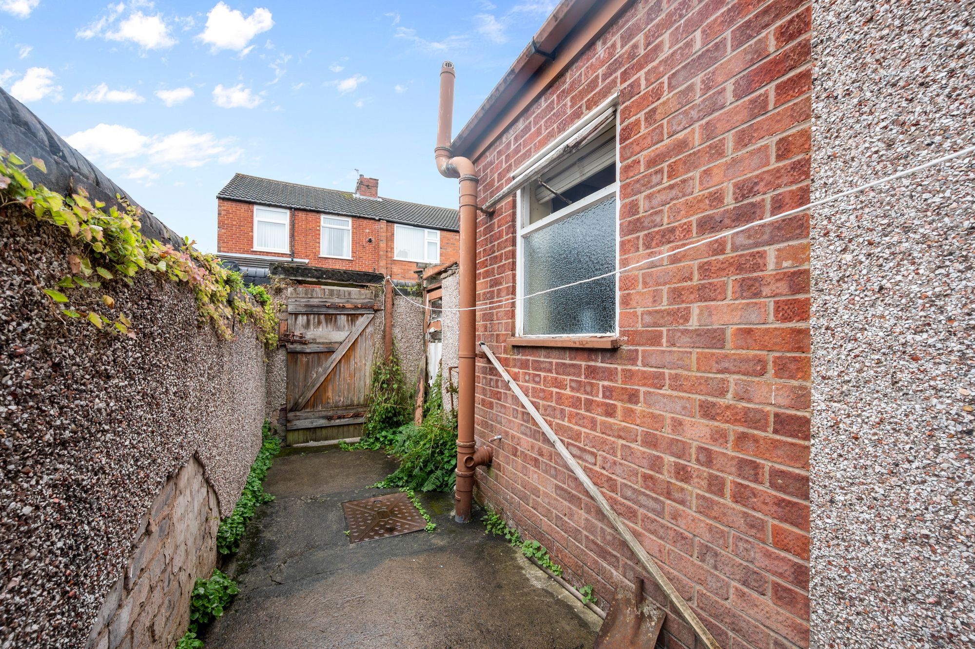 Rivington Street, St. Helens, WA10